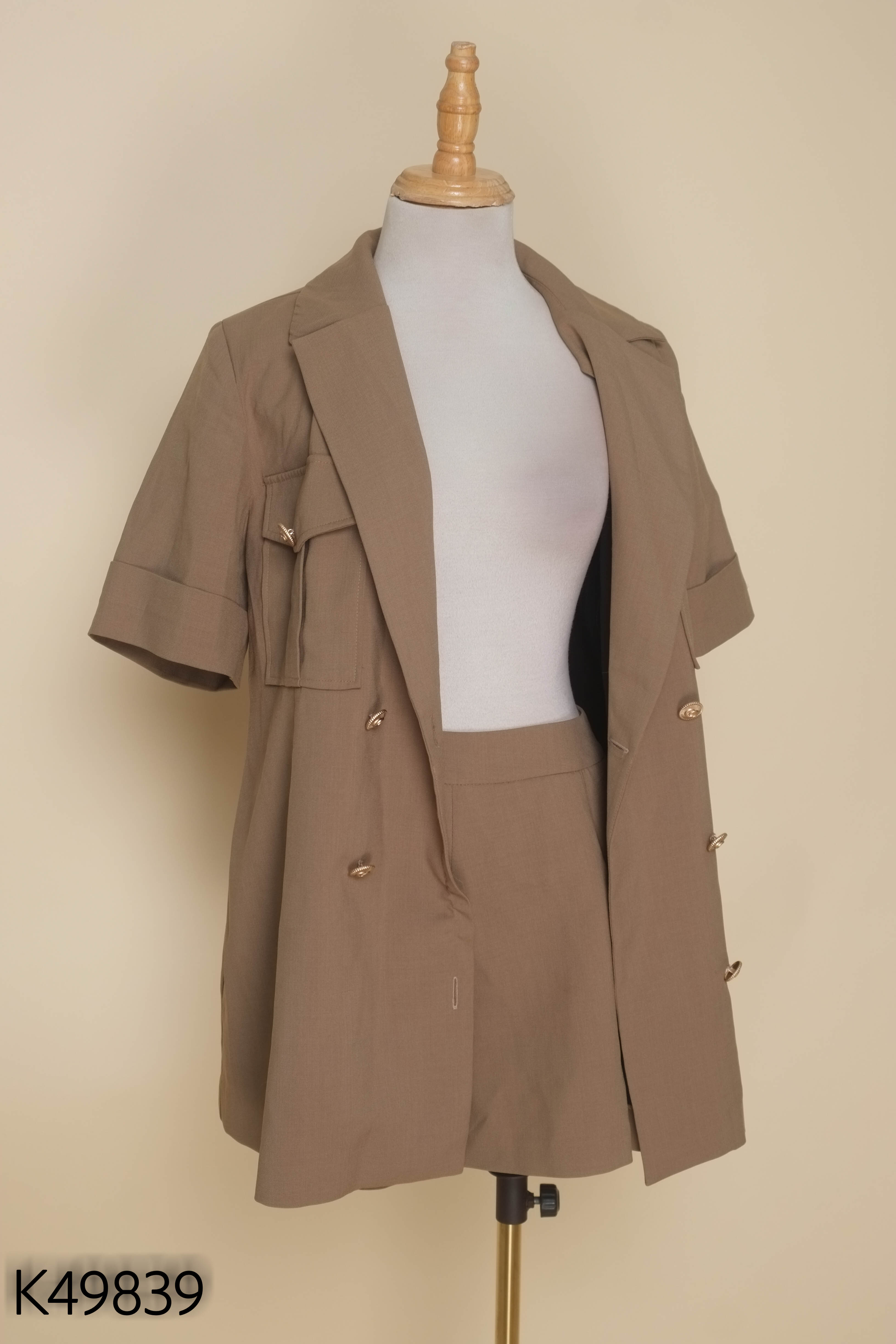 Set áo blazer + quần short nâu trơn