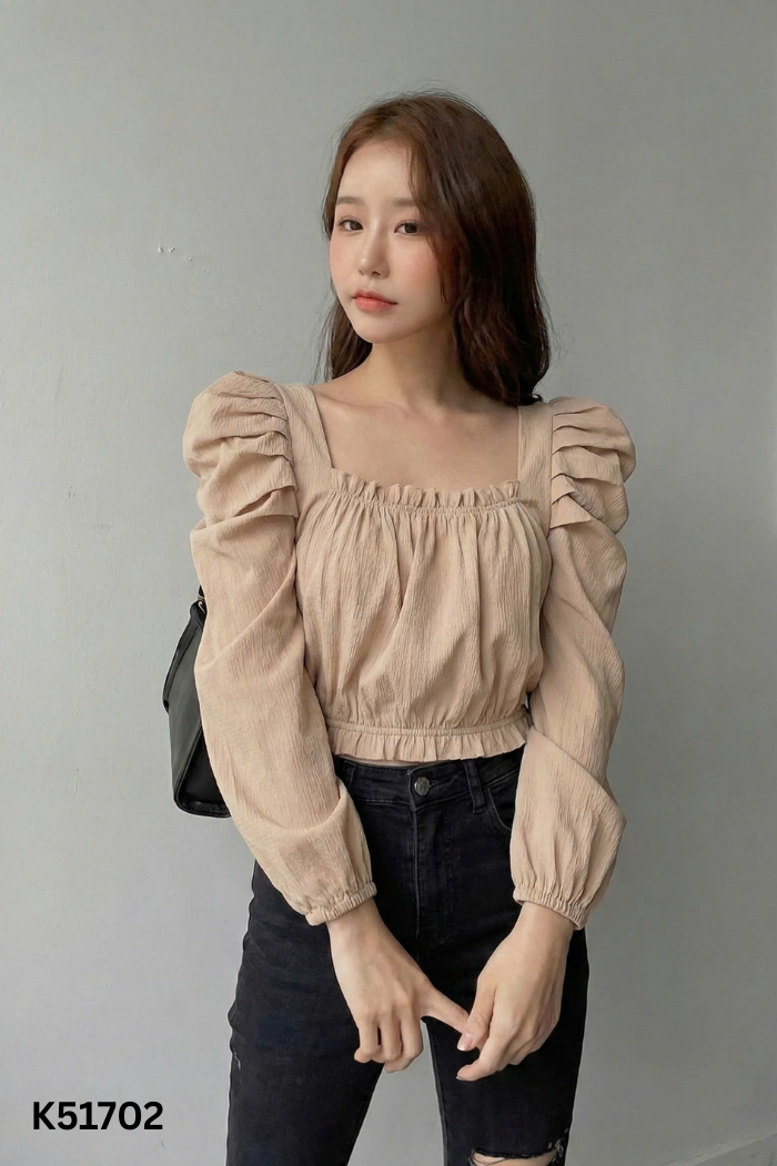 Áo be tay bổng cổ vuông