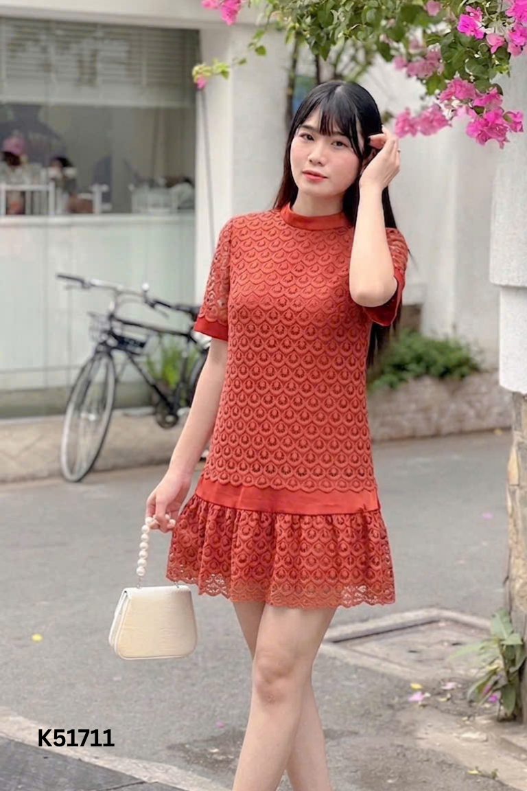 Váy đỏ THE BLUE TSHIRT đỏ ren