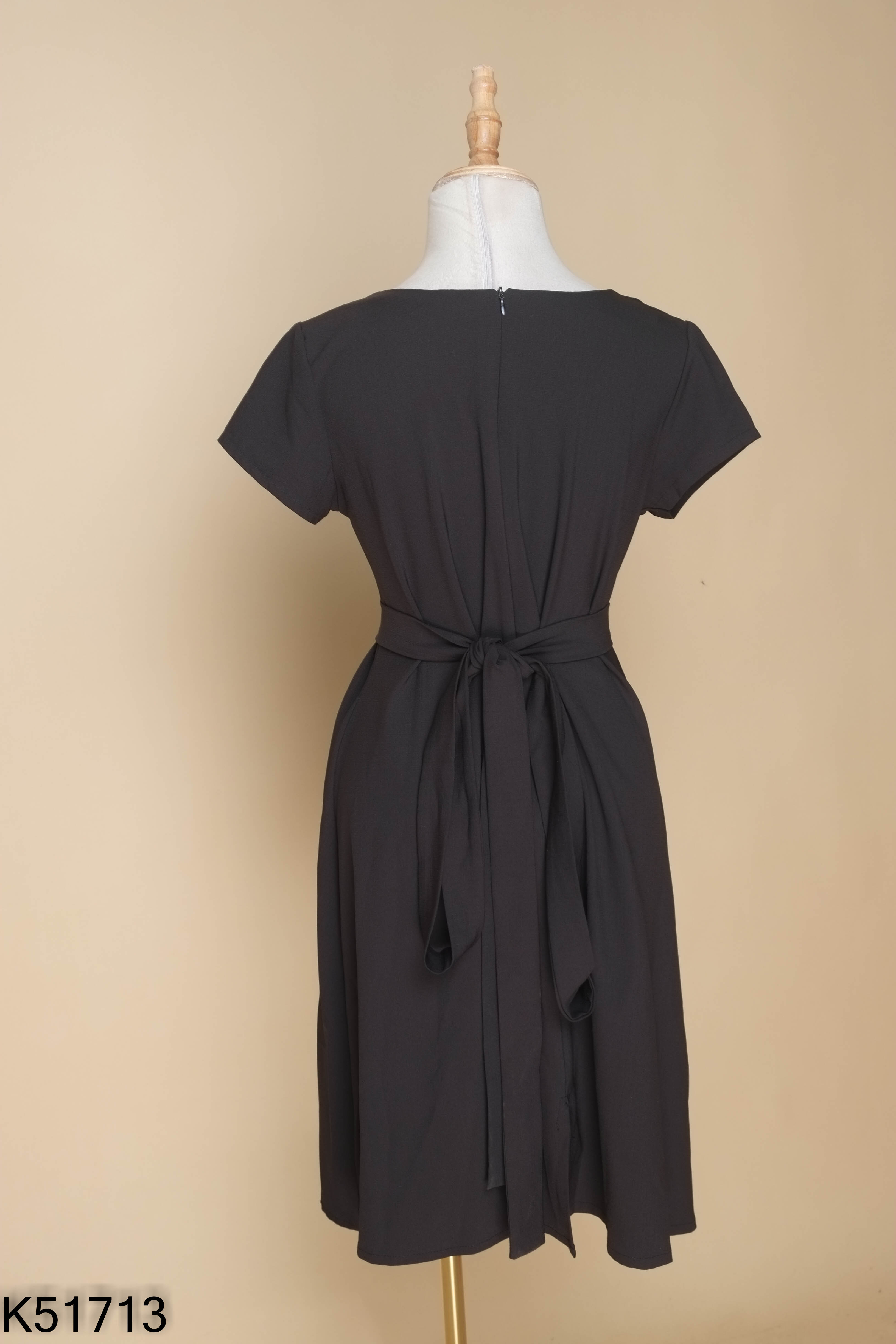 Váy ZARA BASIC đen