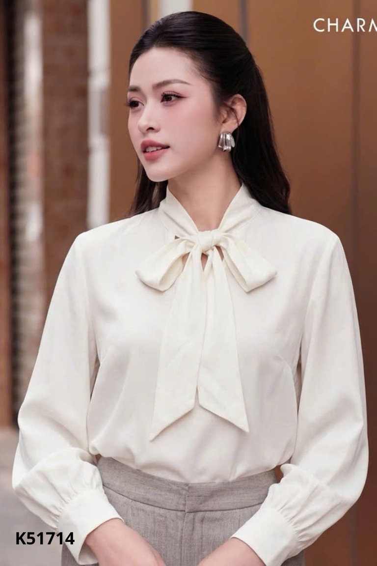 Áo sơ mi kem kiểu buộc dây