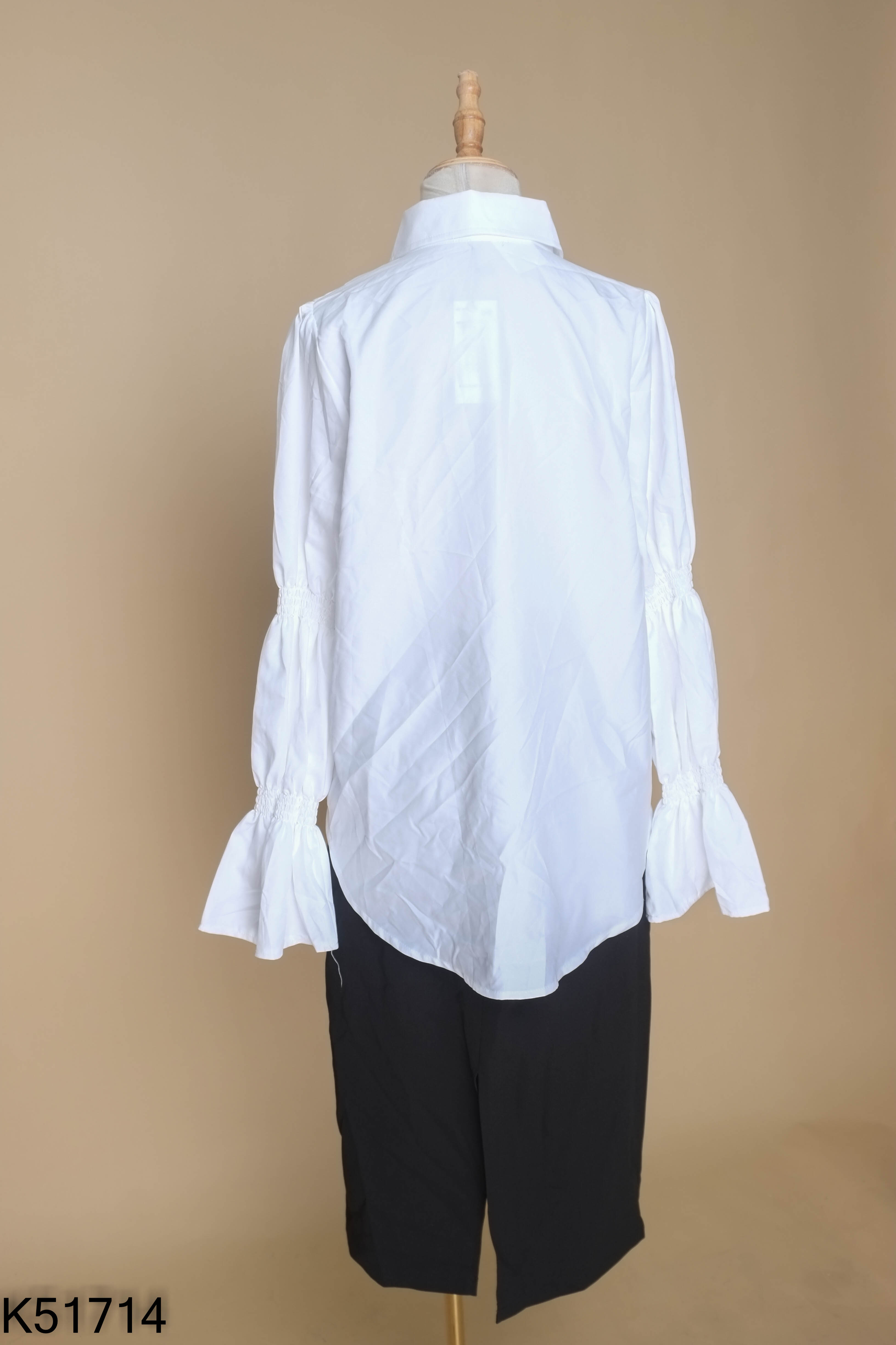 SET áo sơ mi trắng tay bồng+ chân váy