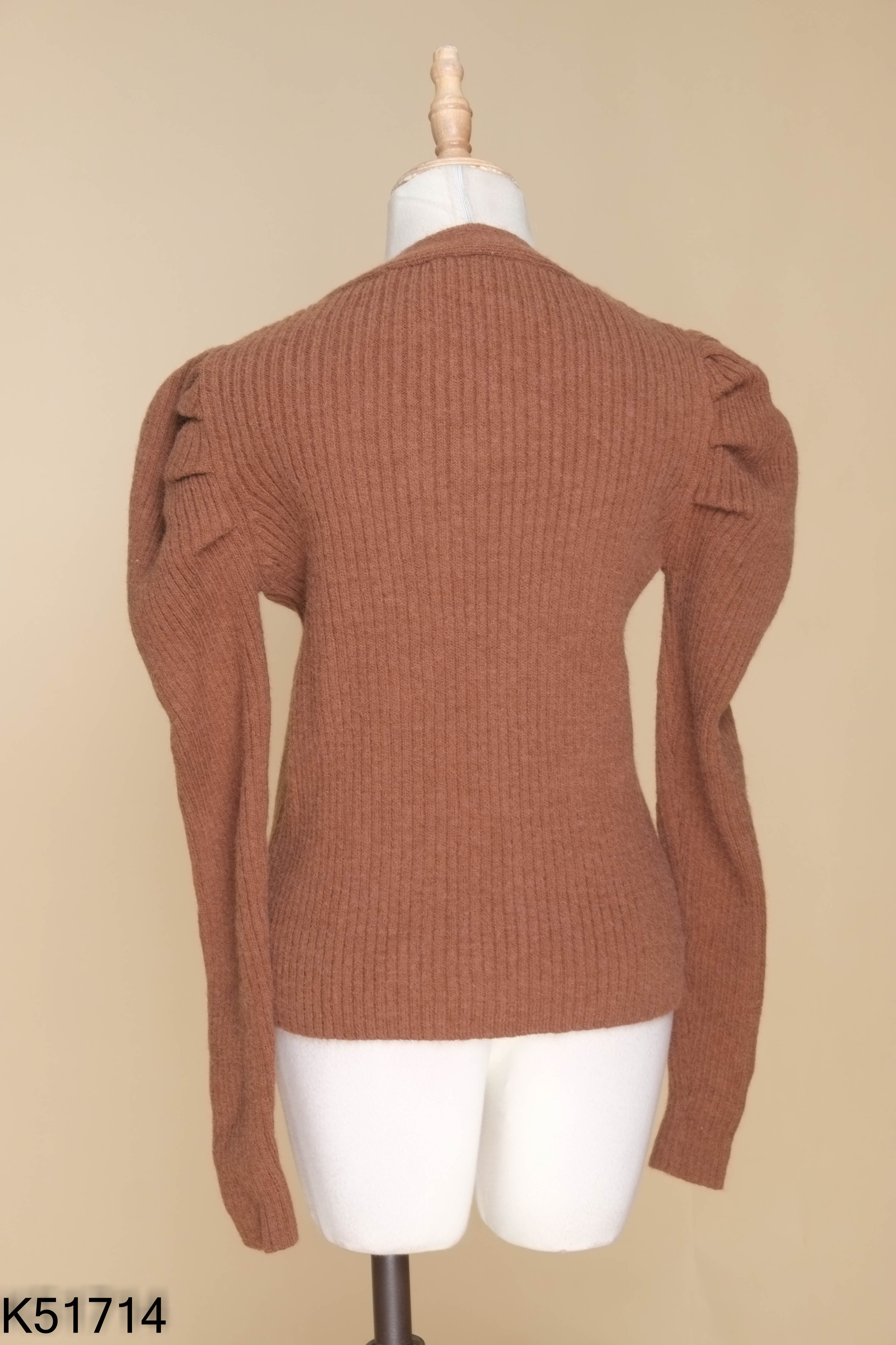 Áo len cardigan nâu cúc ngọc