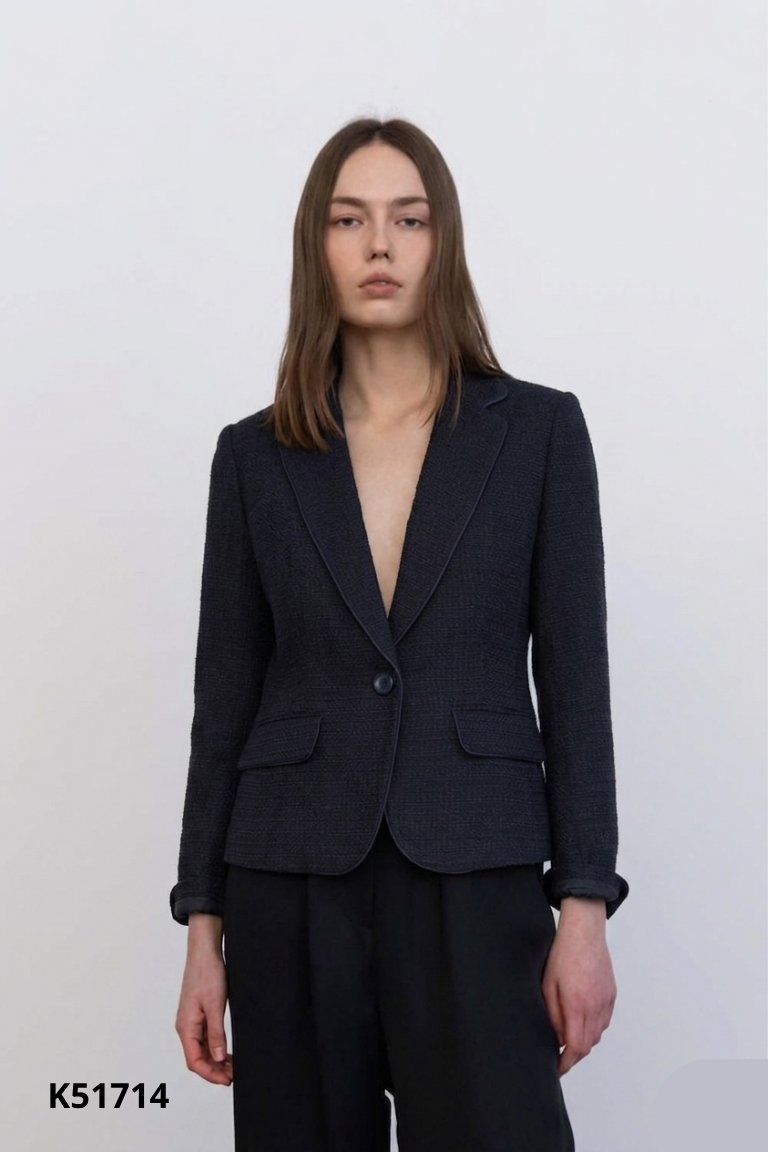 Áo khoác vest dạ len đen