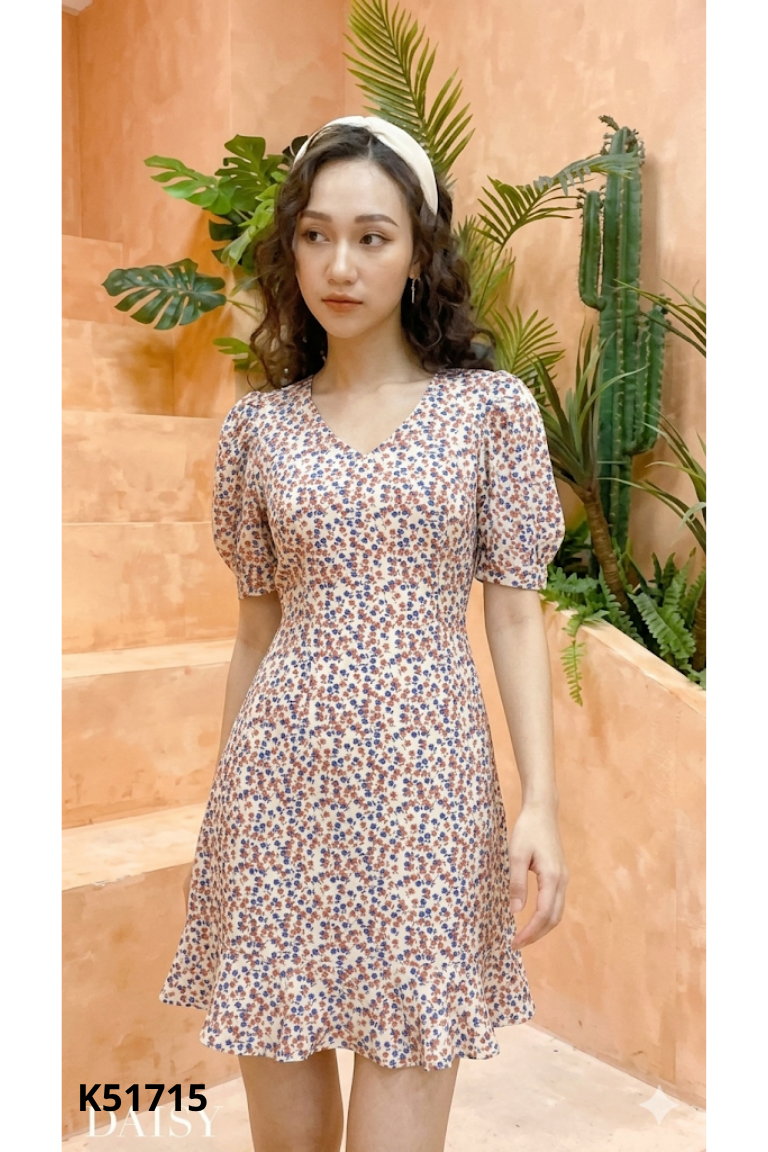 Váy be họa tiết hoa nhí