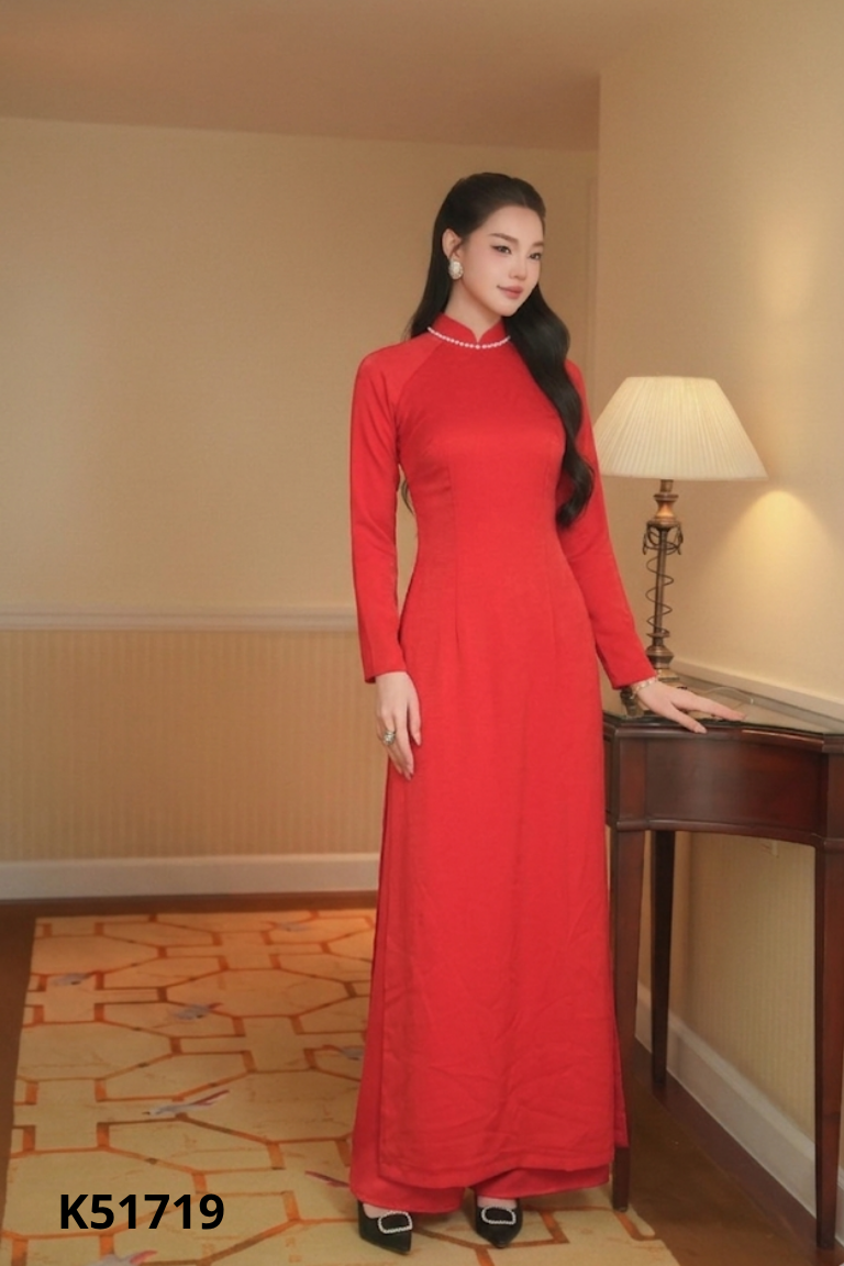 Áo dài đỏ đính cổ ngọc