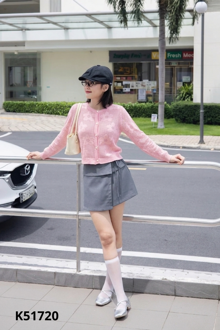 Áo cardigans hồng dáng ngắn