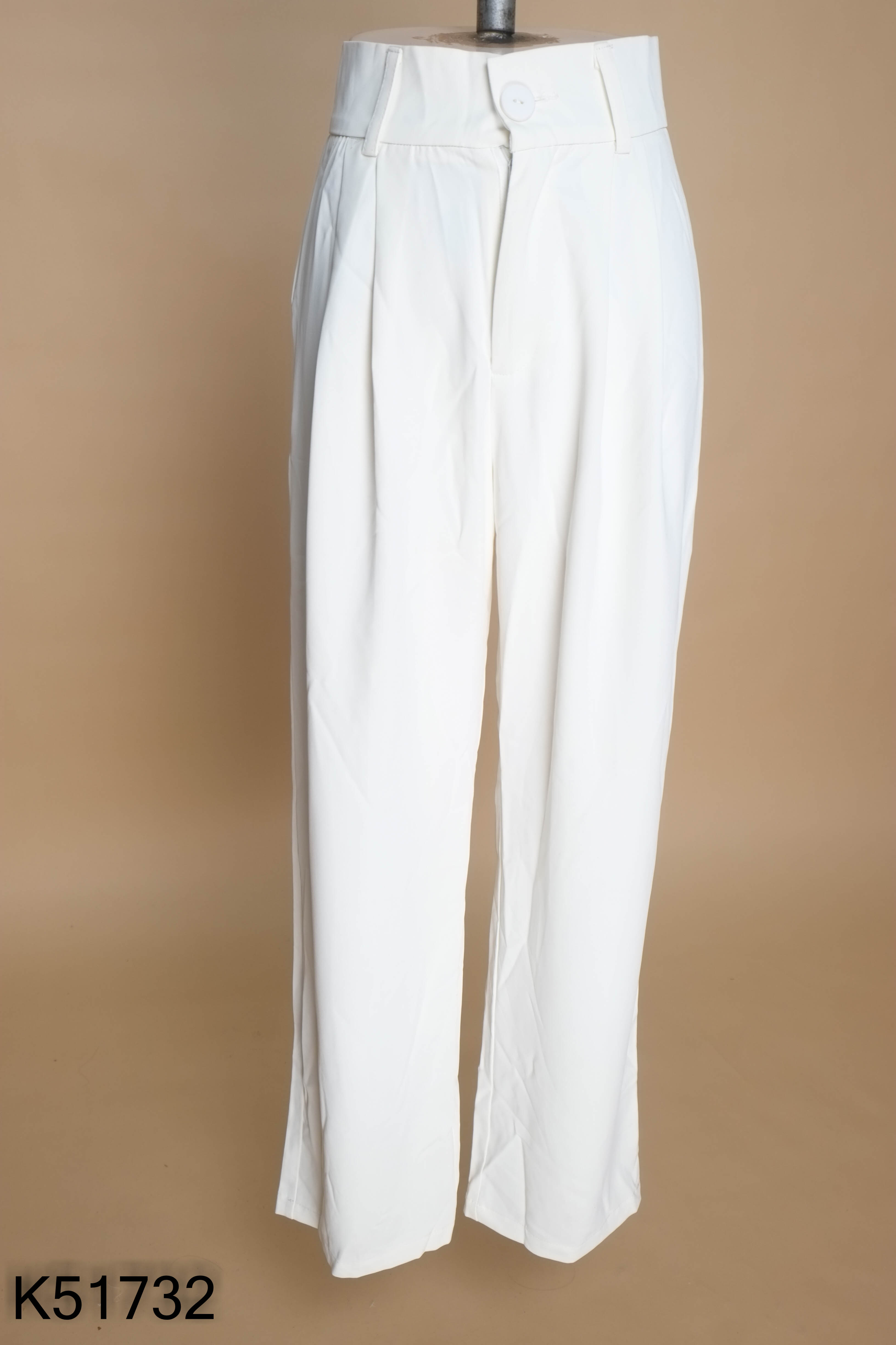 Quần culottes trắng trơn