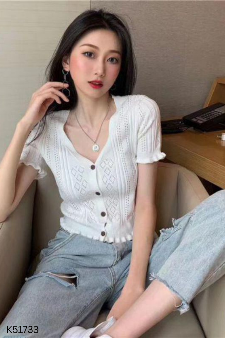 Áo len dệt kim trắng