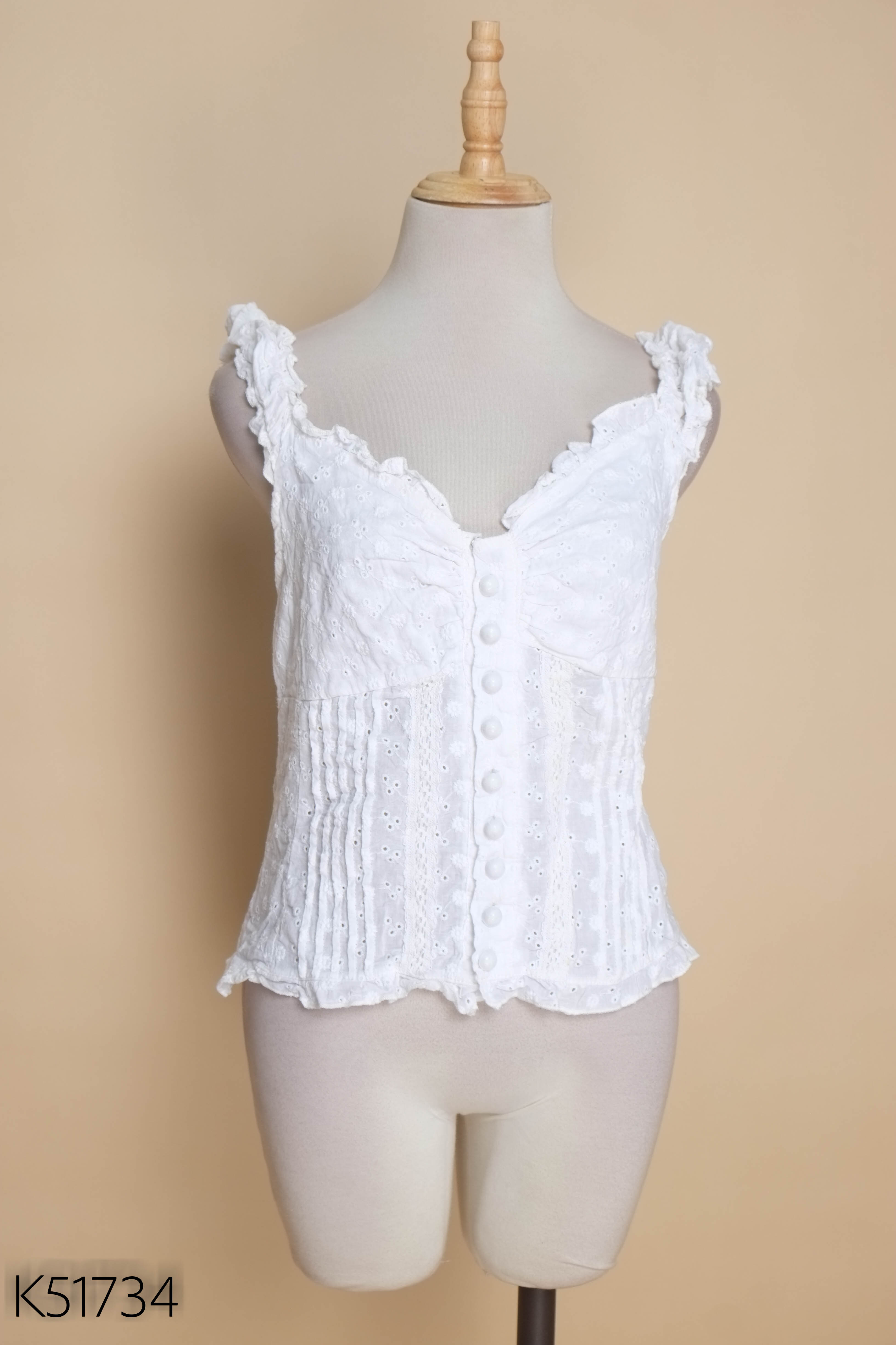 Áo trắng hai dây ren