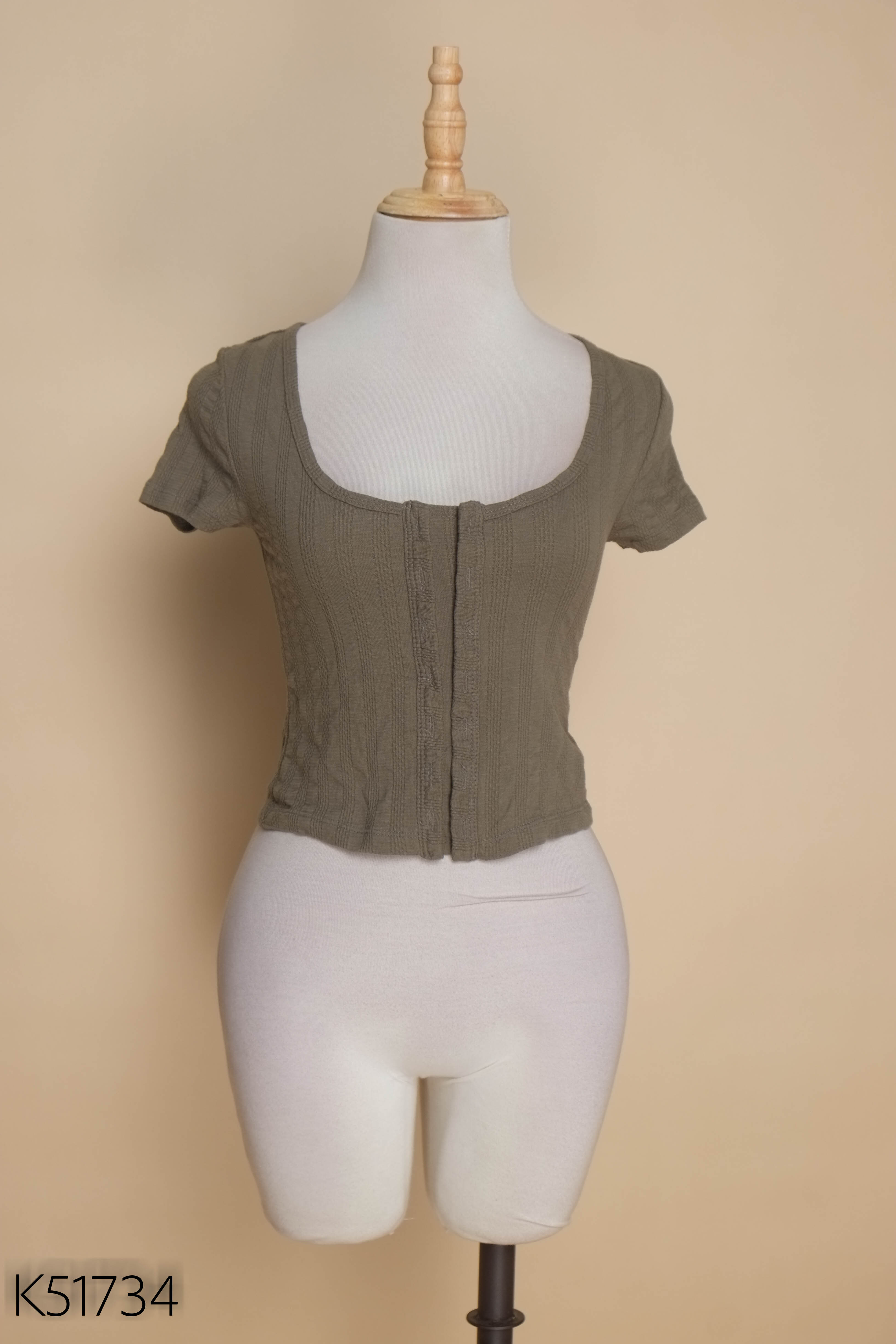 Áo xanh lá SO croptop
