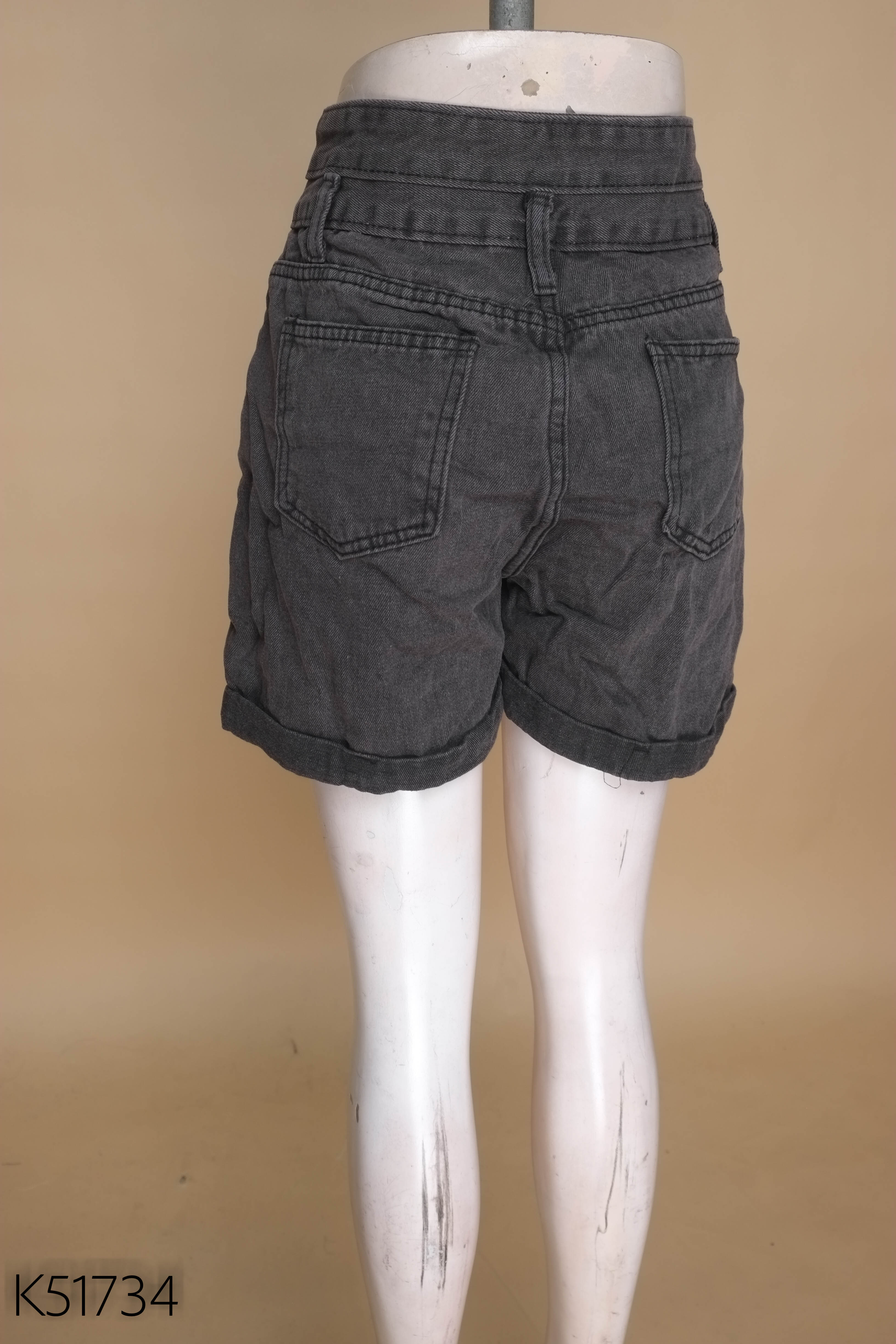 Quần shorts jeans đen LIGHTBLUE