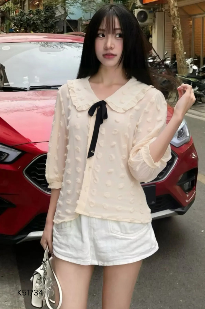 Áo be họa tiết nổi