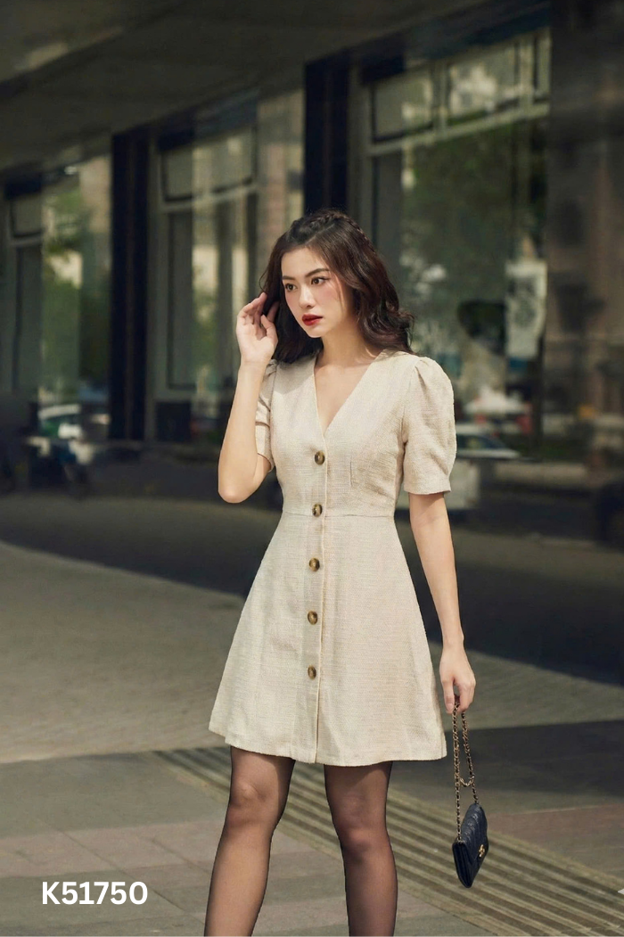 Váy HAN2 be cổ tim