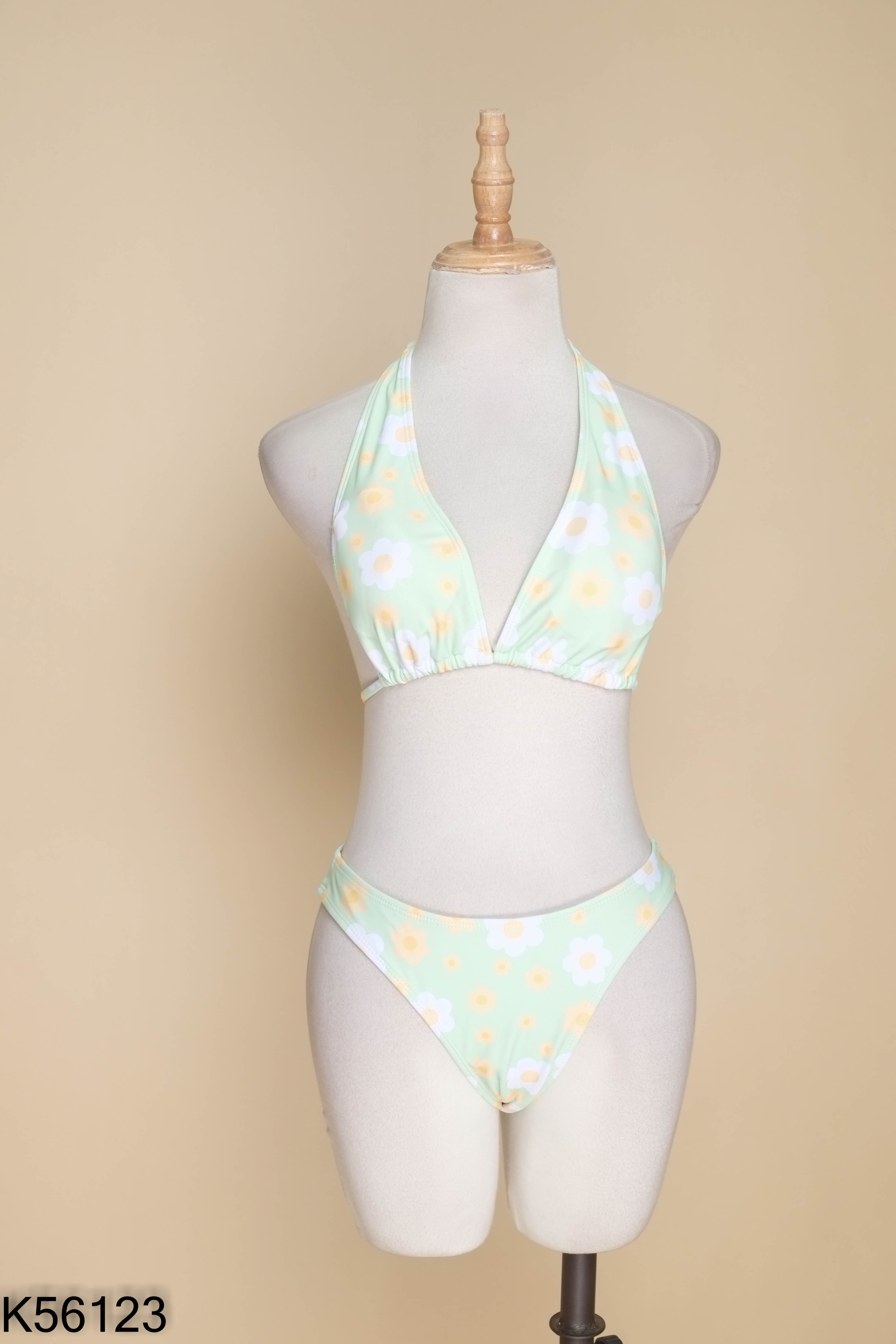 Set bikini xanh họa tiết hoa