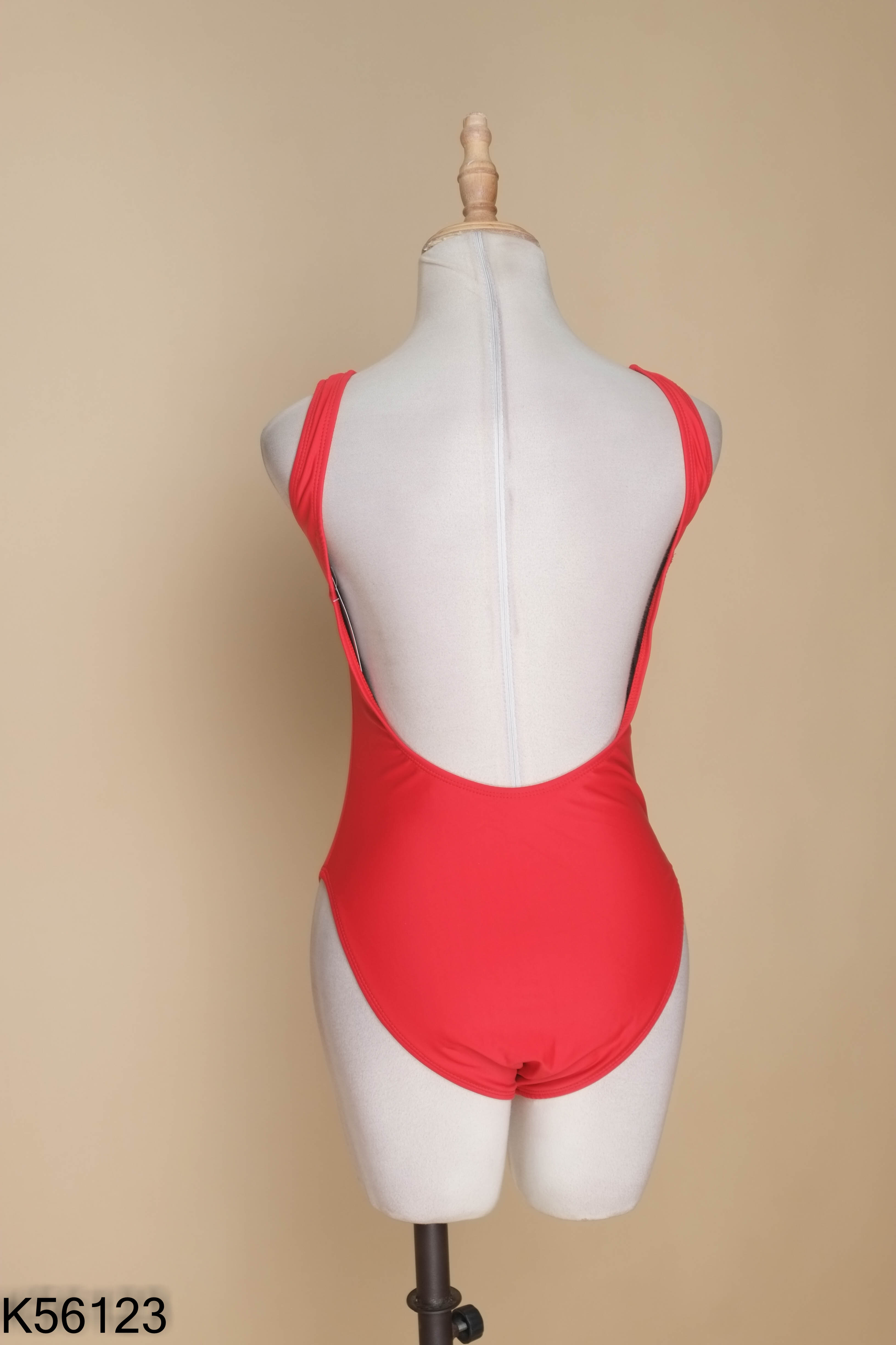 Bikini đỏ cut lưng