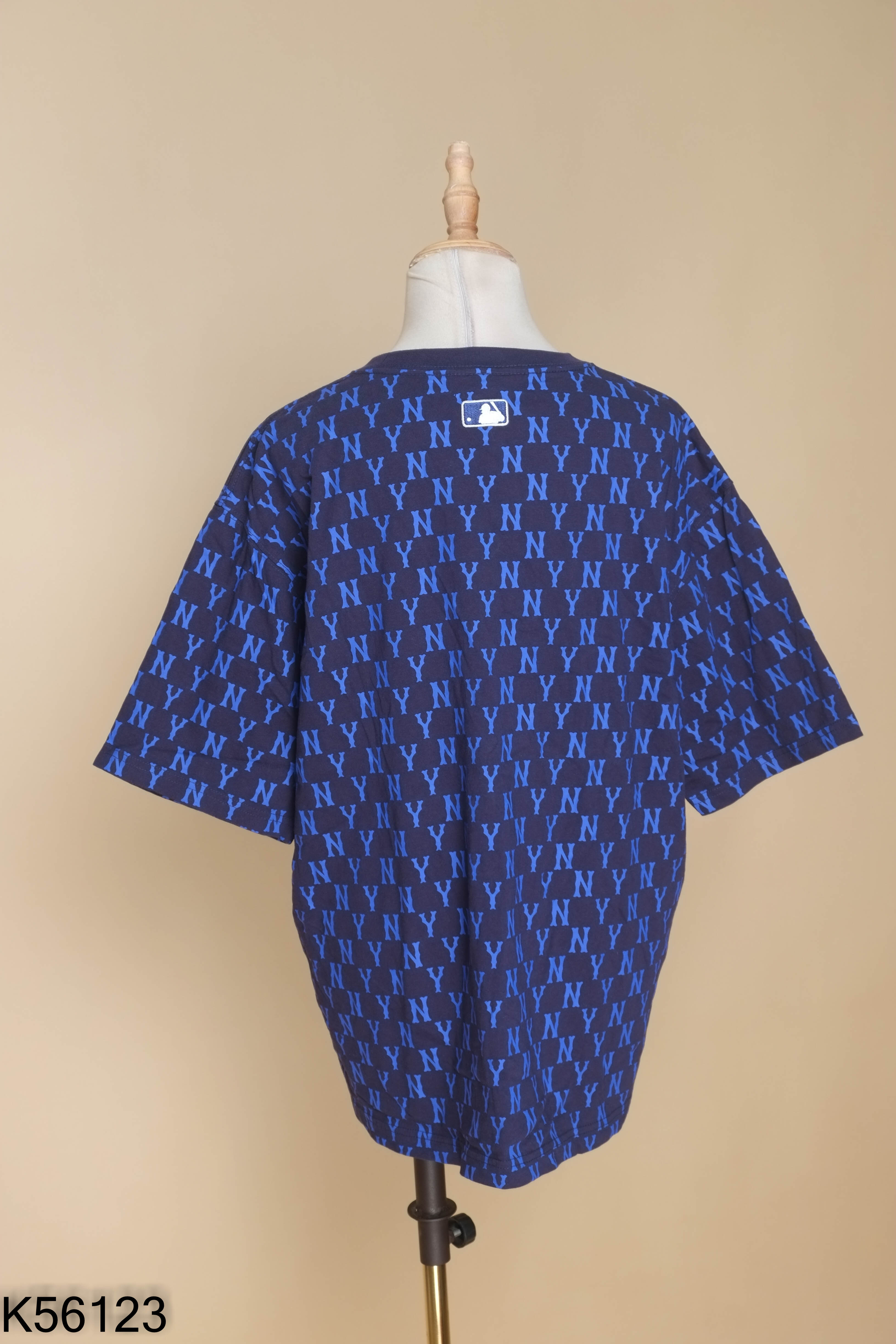 Áo MLB xanh than họa tiết