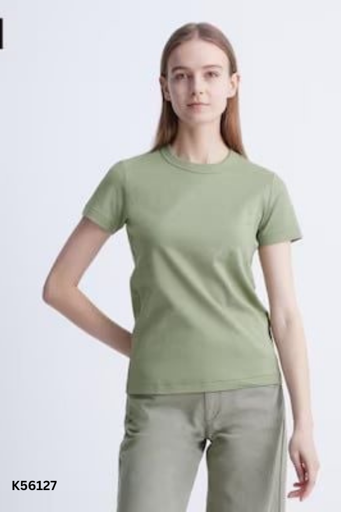 Áo UNIQLO xanh trơn