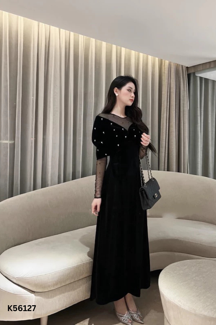 Váy nhung đen phối lưới