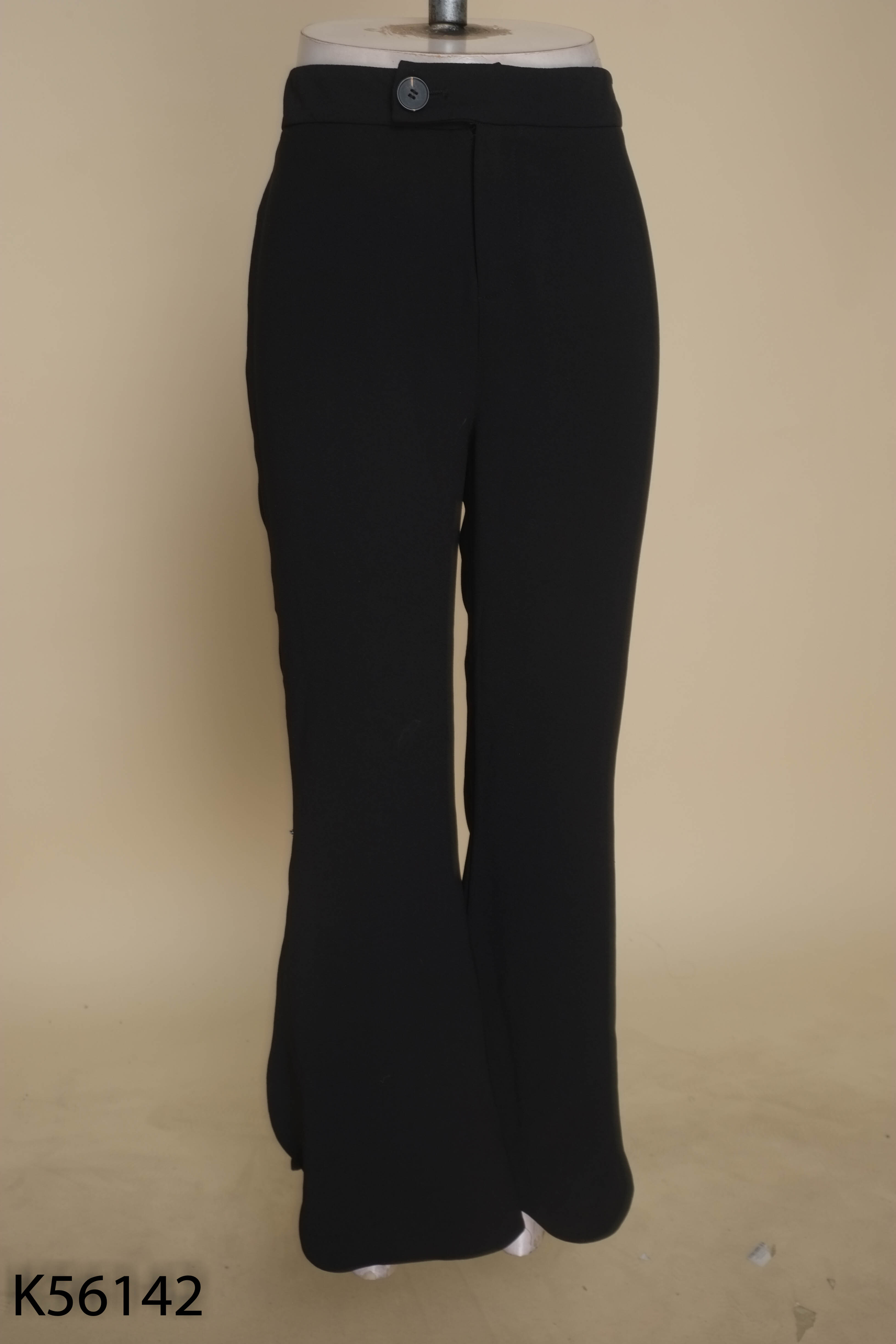 Quần đen BCBG ống xẻ