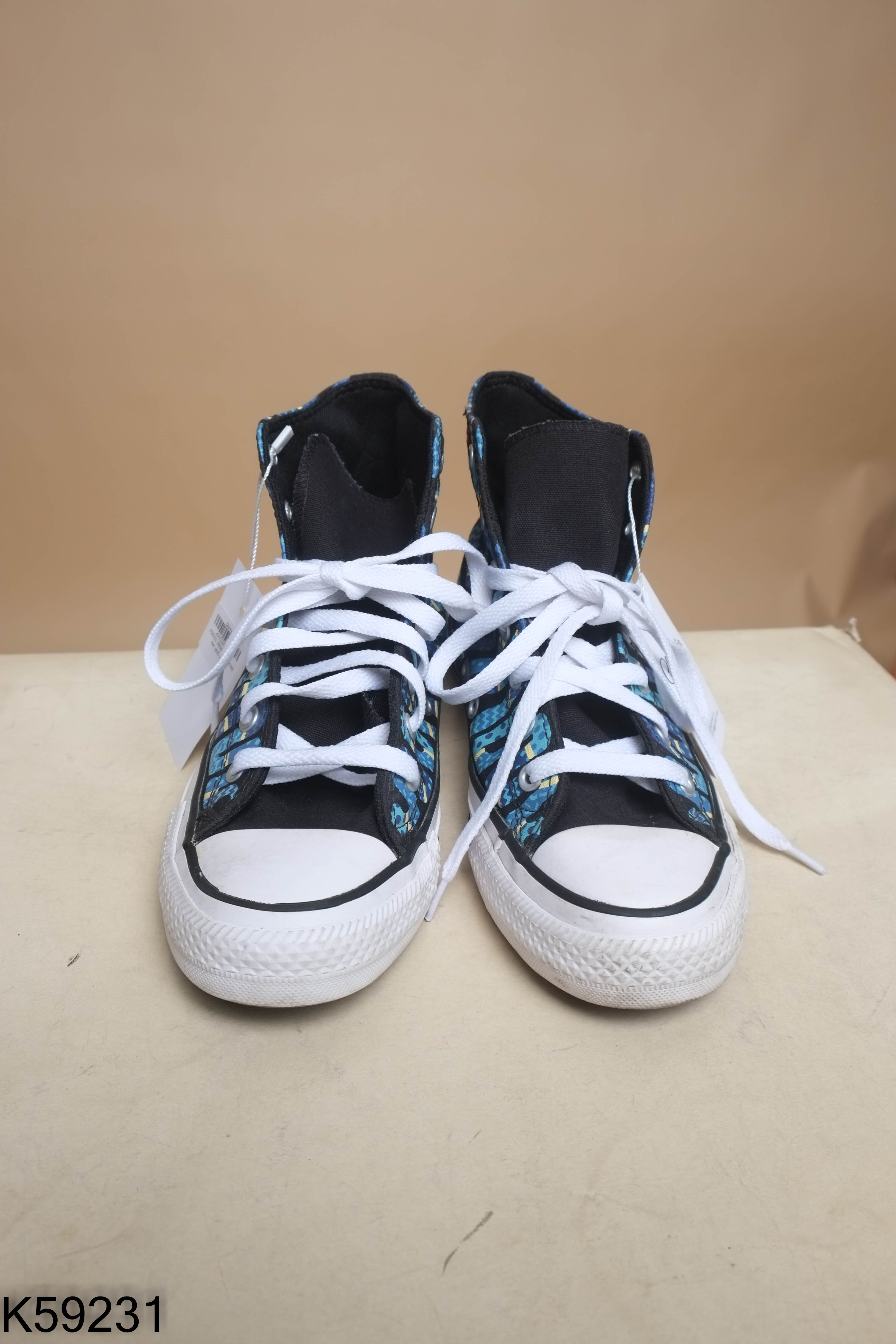 Giày canvas đen phối xanh cổ cao