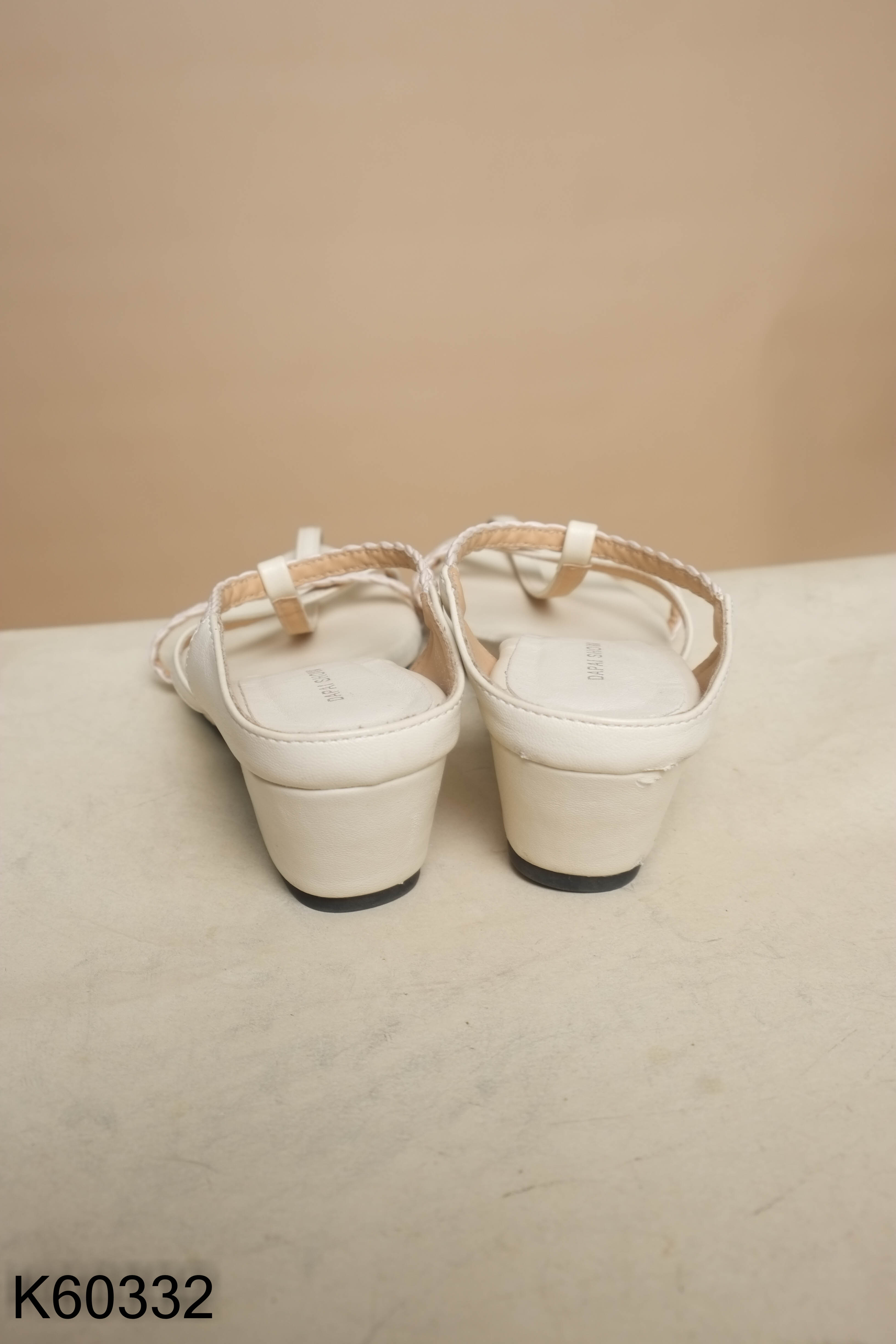 Giày cao gót trắng DAPAI SHOW