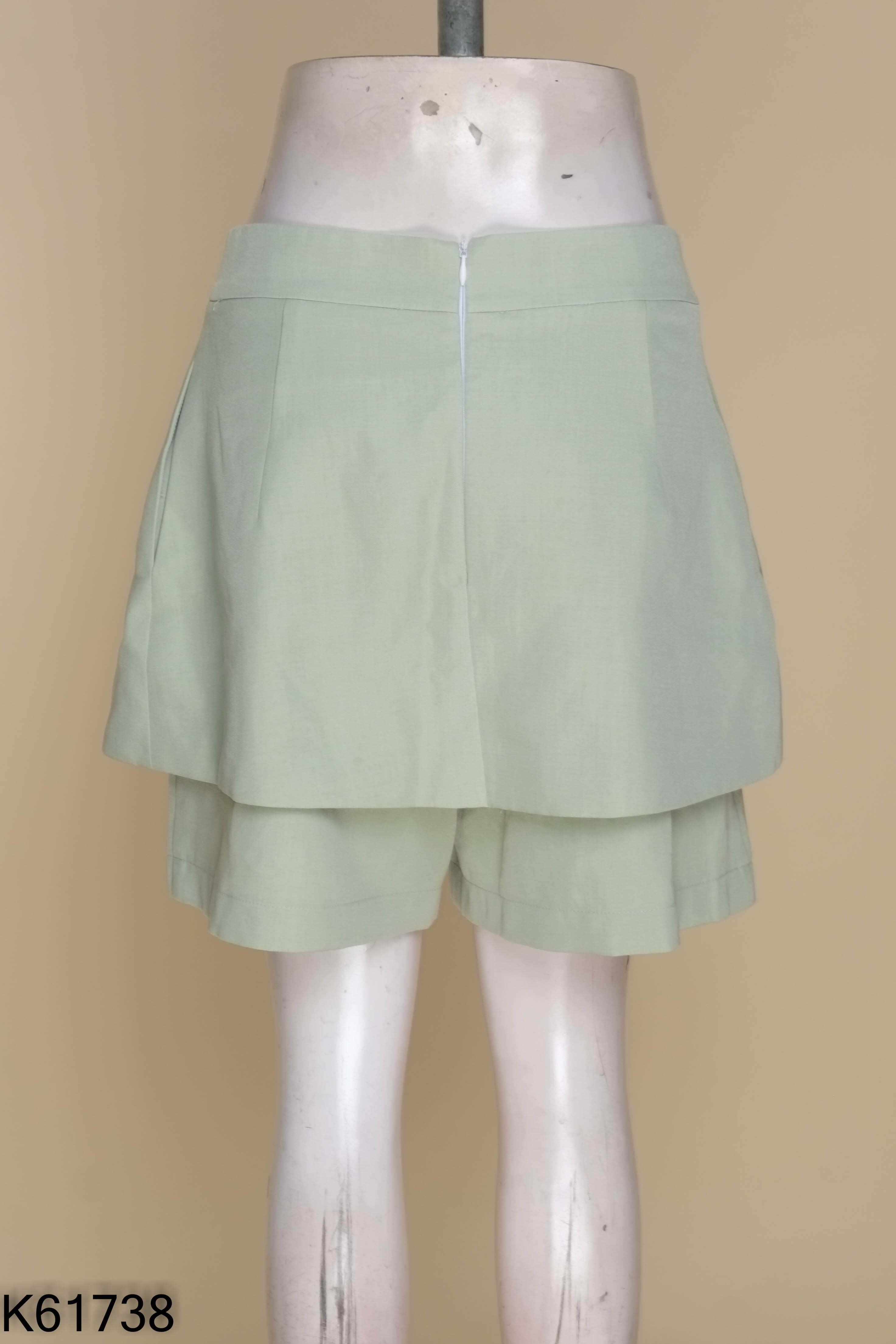 Chân váy LEFEM xanh cốm