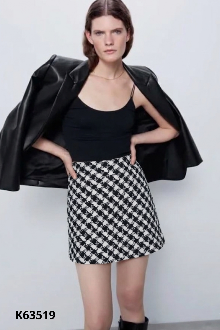 Chân váy dạ ZARA đen trắng họa tiết
