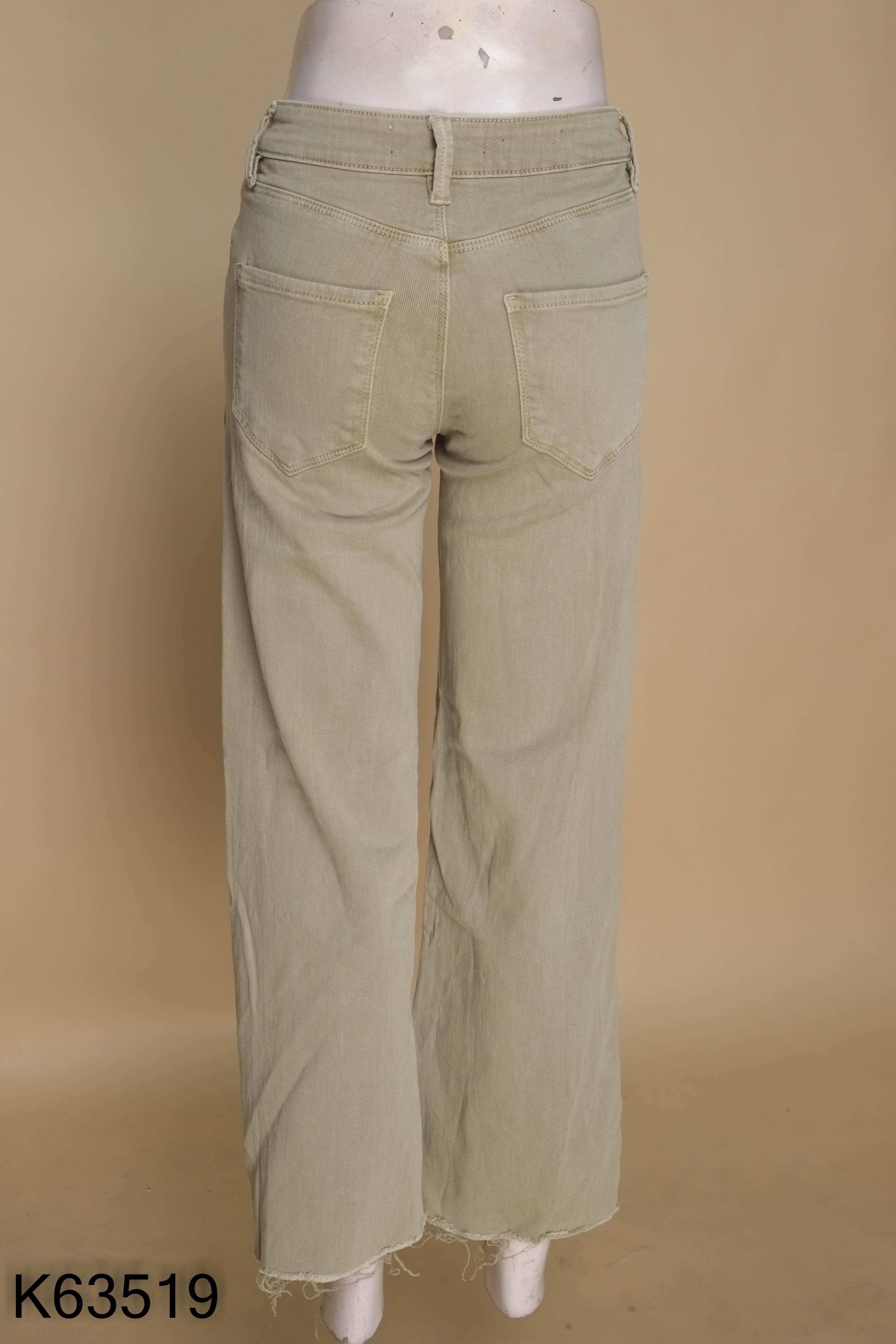 Quần jeans MANGO xanh be