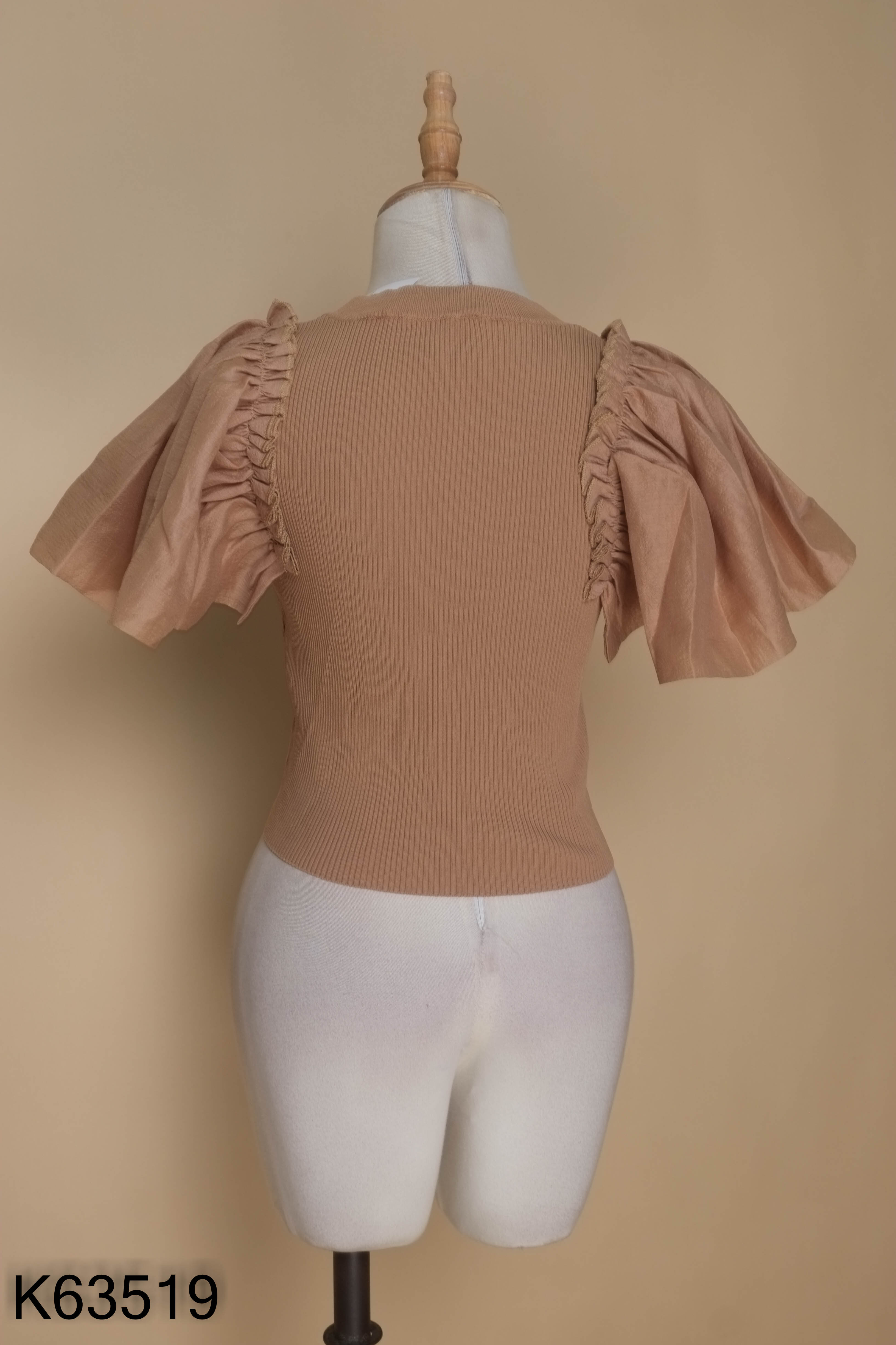 Áo nâu ZARA phối tay voan bèo