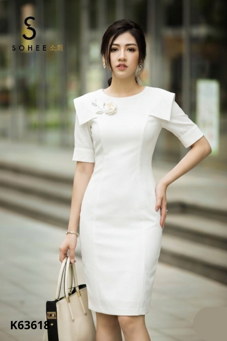 Váy SOHEE trắng đính hoa