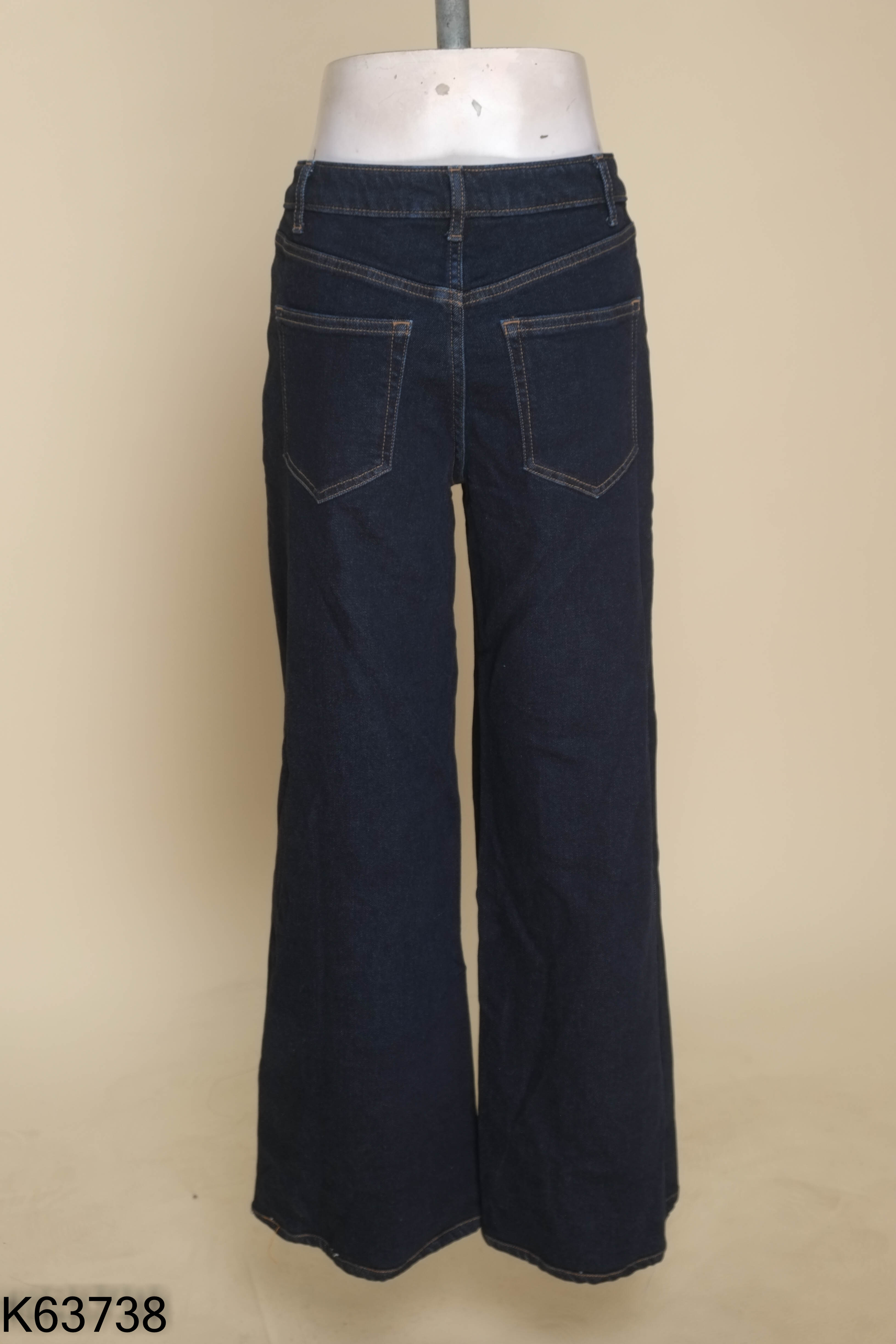 Quần jeans xanh suông RW&CO