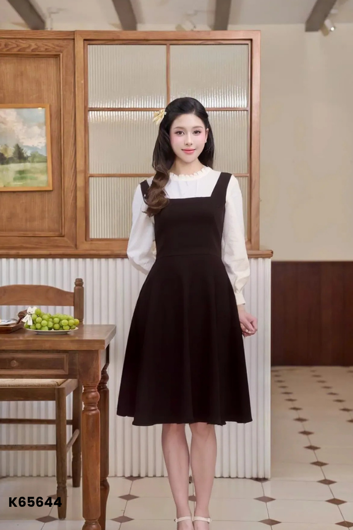 Váy nhỡ CHARME STORE đen cổ tay be