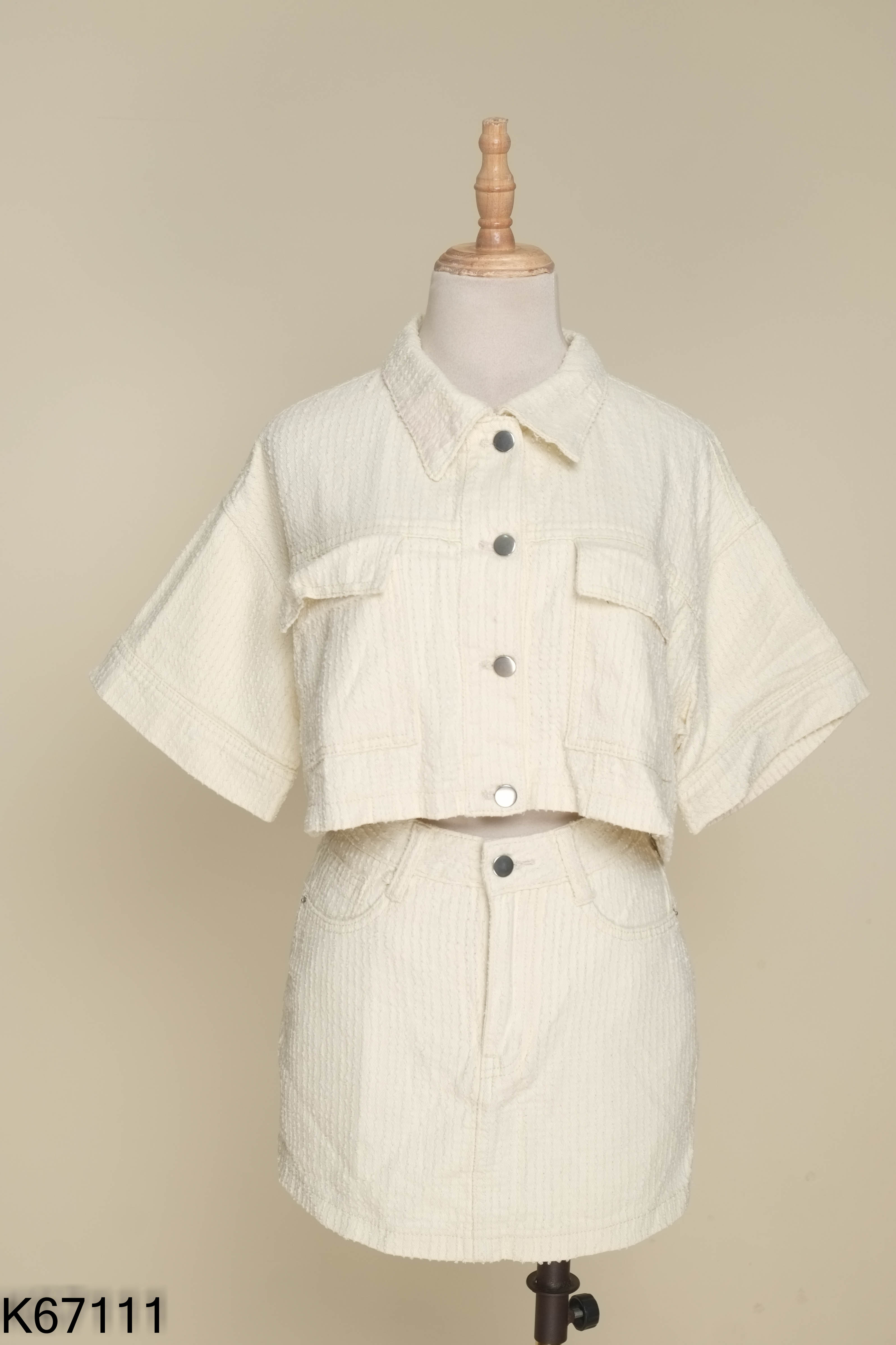 Set Áo jeans be dáng ngắn + chân váy