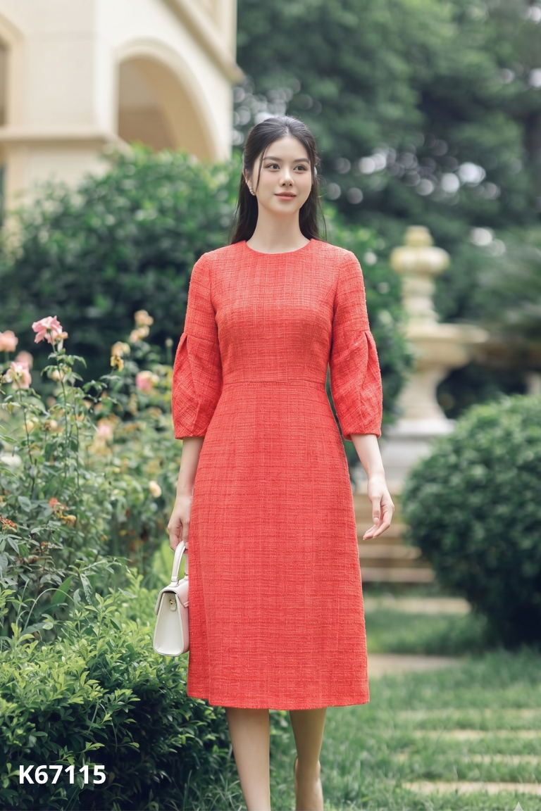 Váy dạ tweed đỏ ánh nhũ
