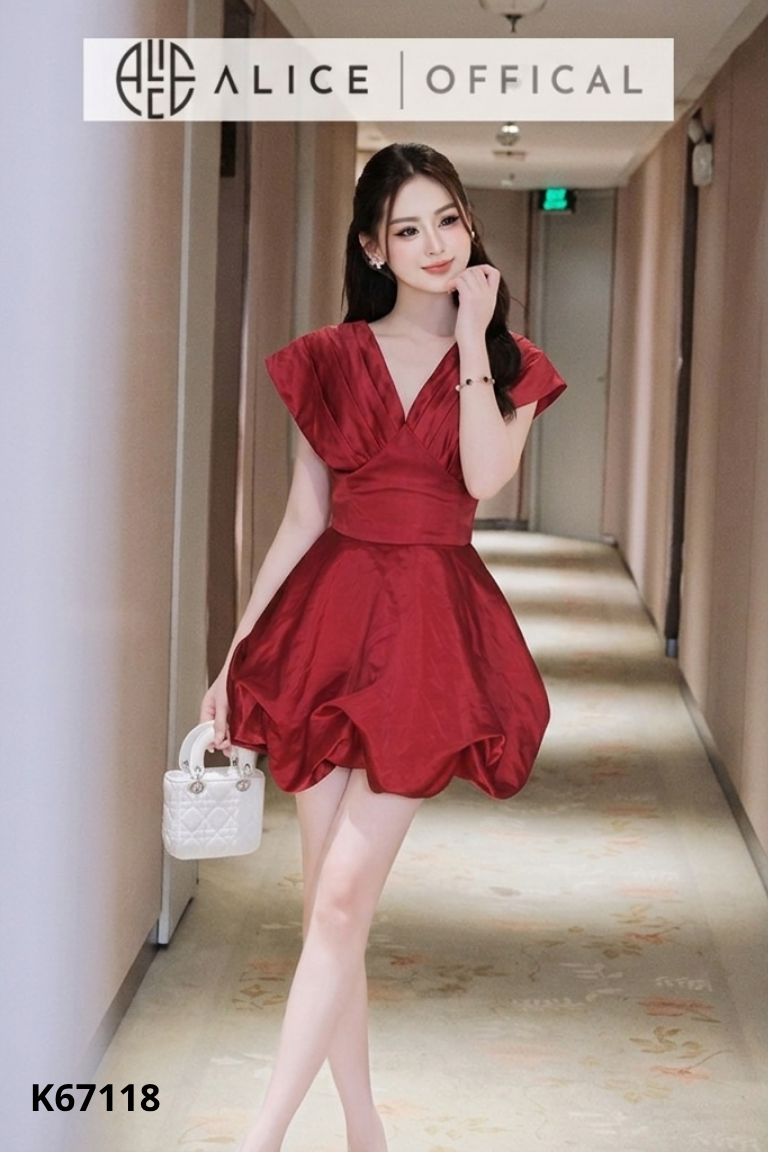NEWTAG Váy đỏ trơn cổ V phối bèo