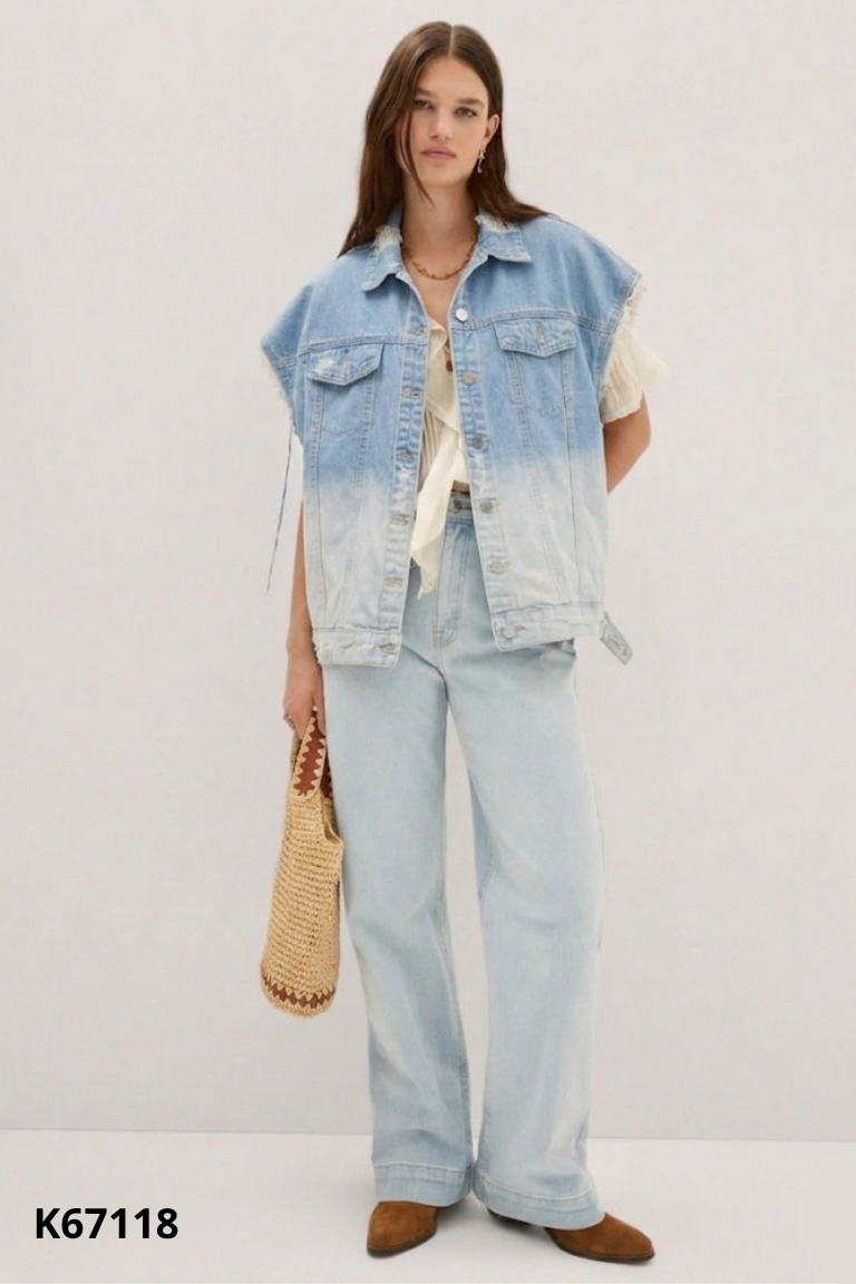 Áo khoác gile jeans xanh họa tiết mickey