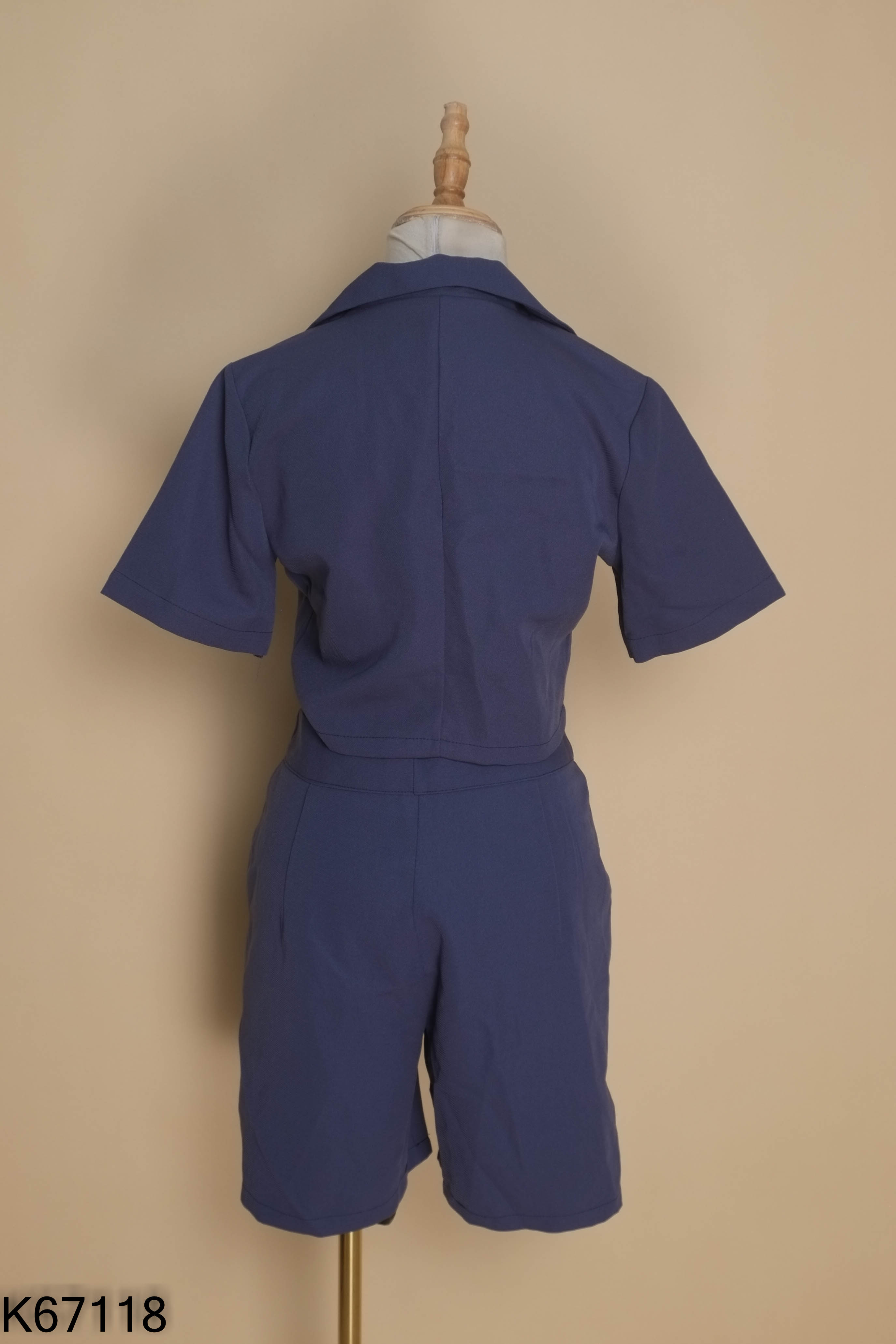 Set Áo vest xanh dáng ngắn + Quần short