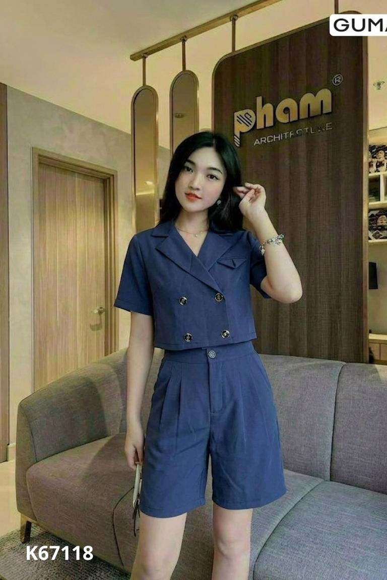 Set Áo vest xanh dáng ngắn + Quần short
