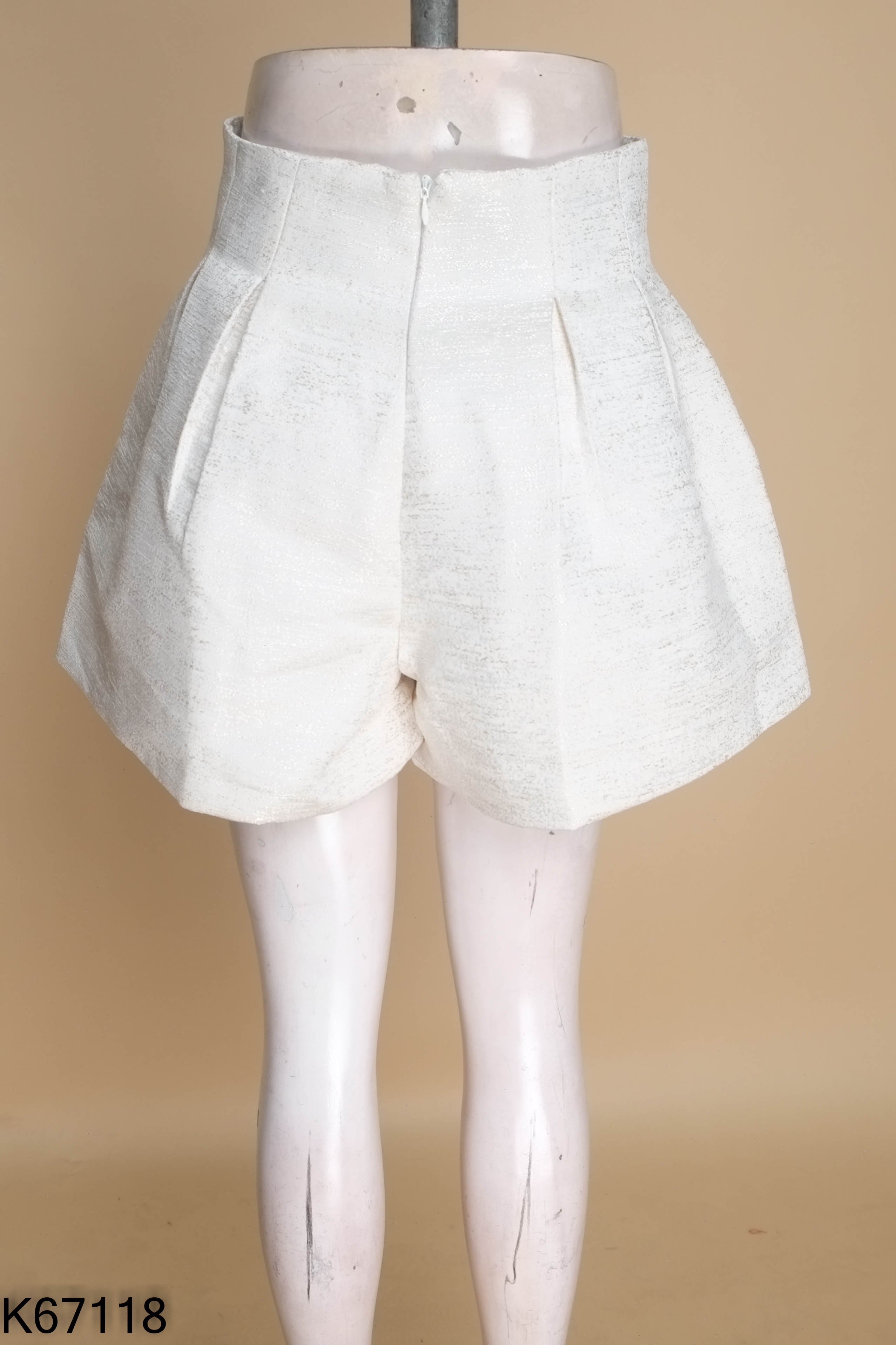 Quần short be tweed gấp ly
