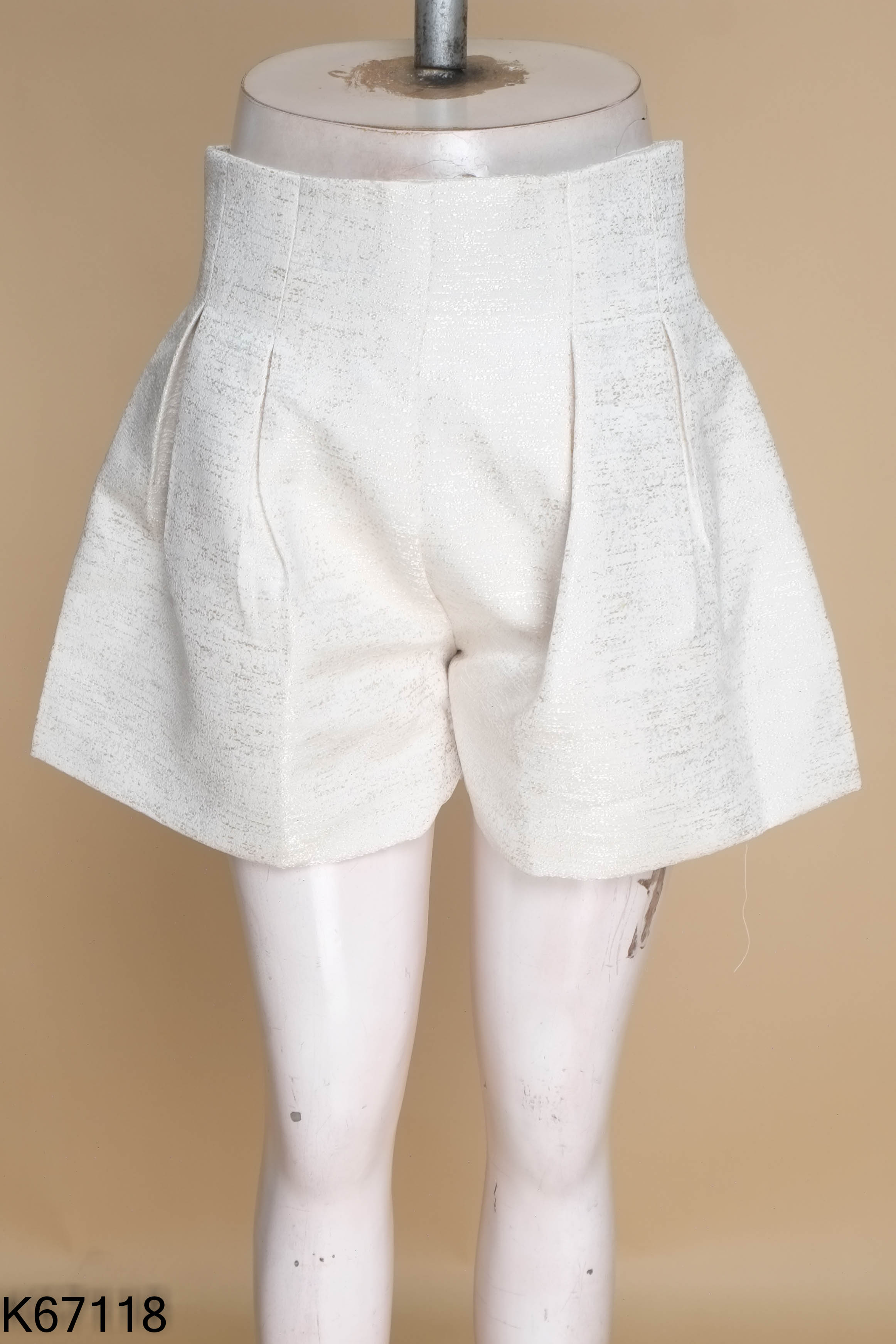 Quần short be tweed gấp ly
