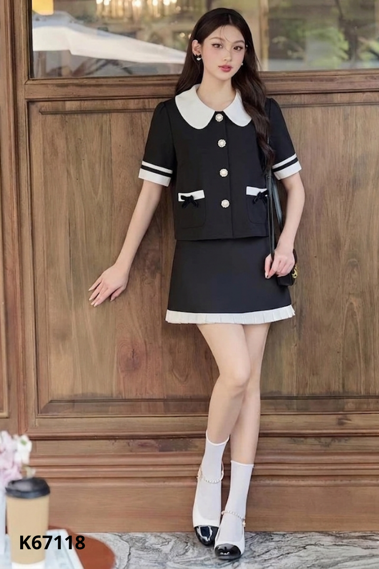 Áo nữ đen cổ trắng phối cúc ngọc