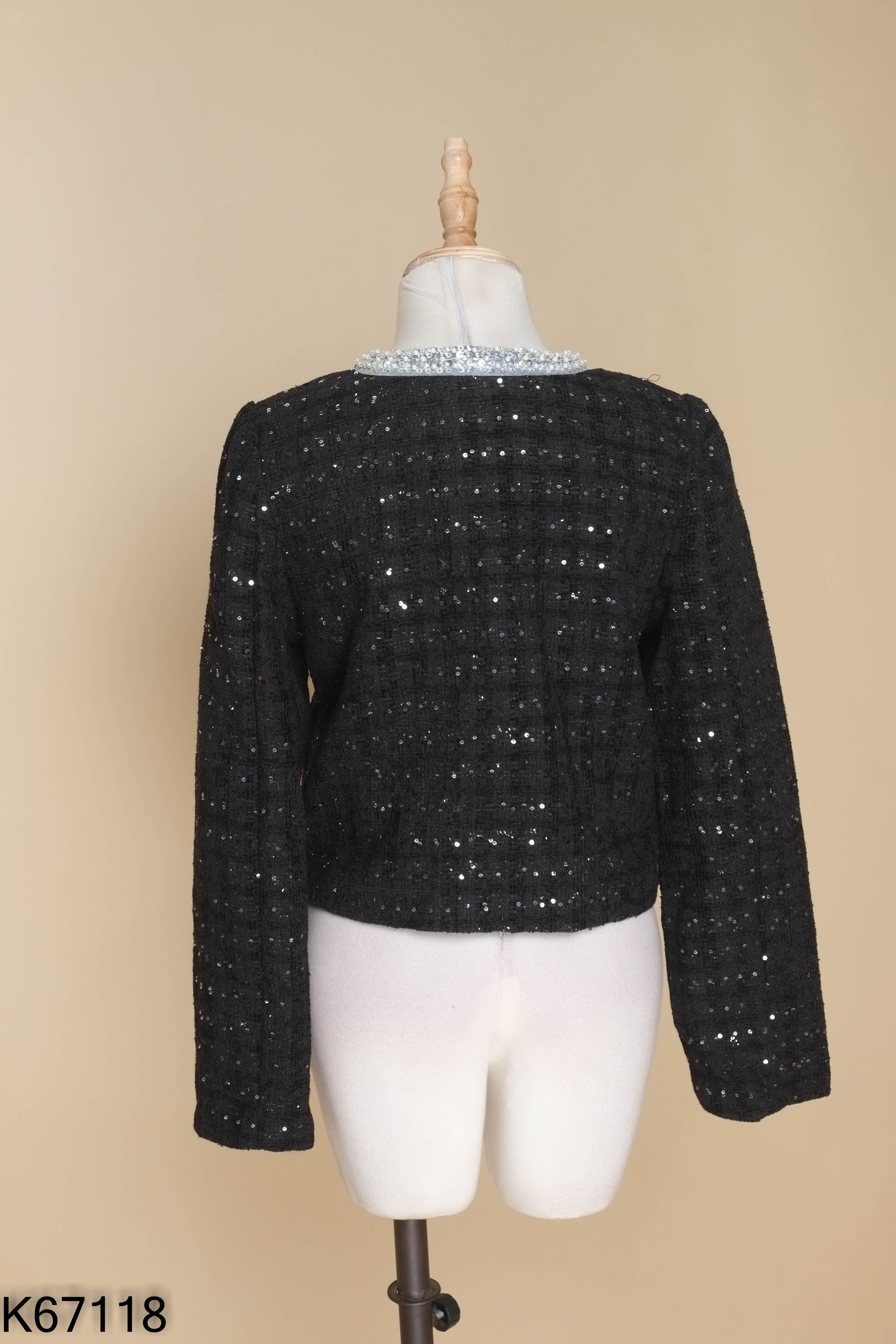 Áo khoác dạ tweed đen họa tiết kim tuyến