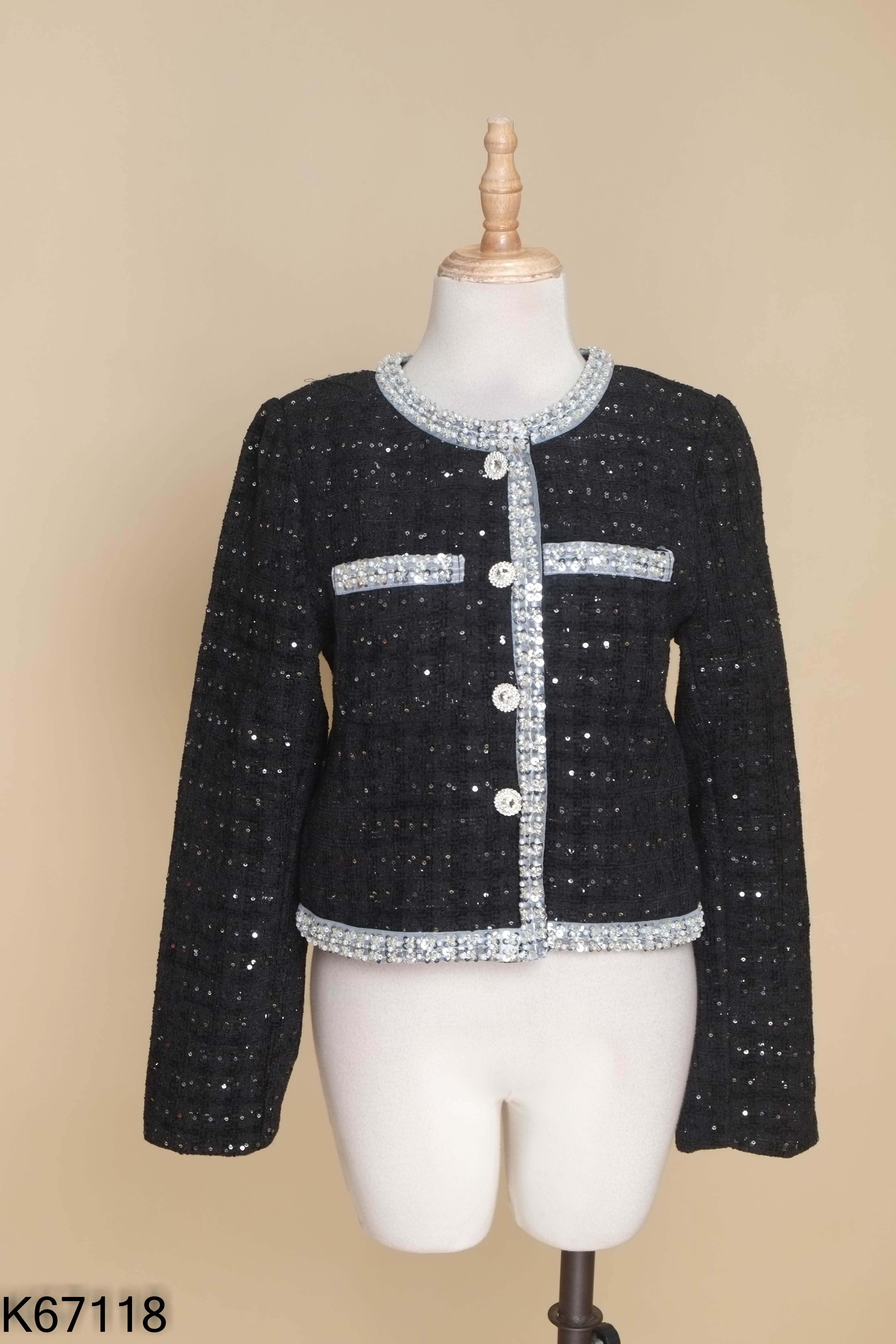 Áo khoác dạ tweed đen họa tiết kim tuyến