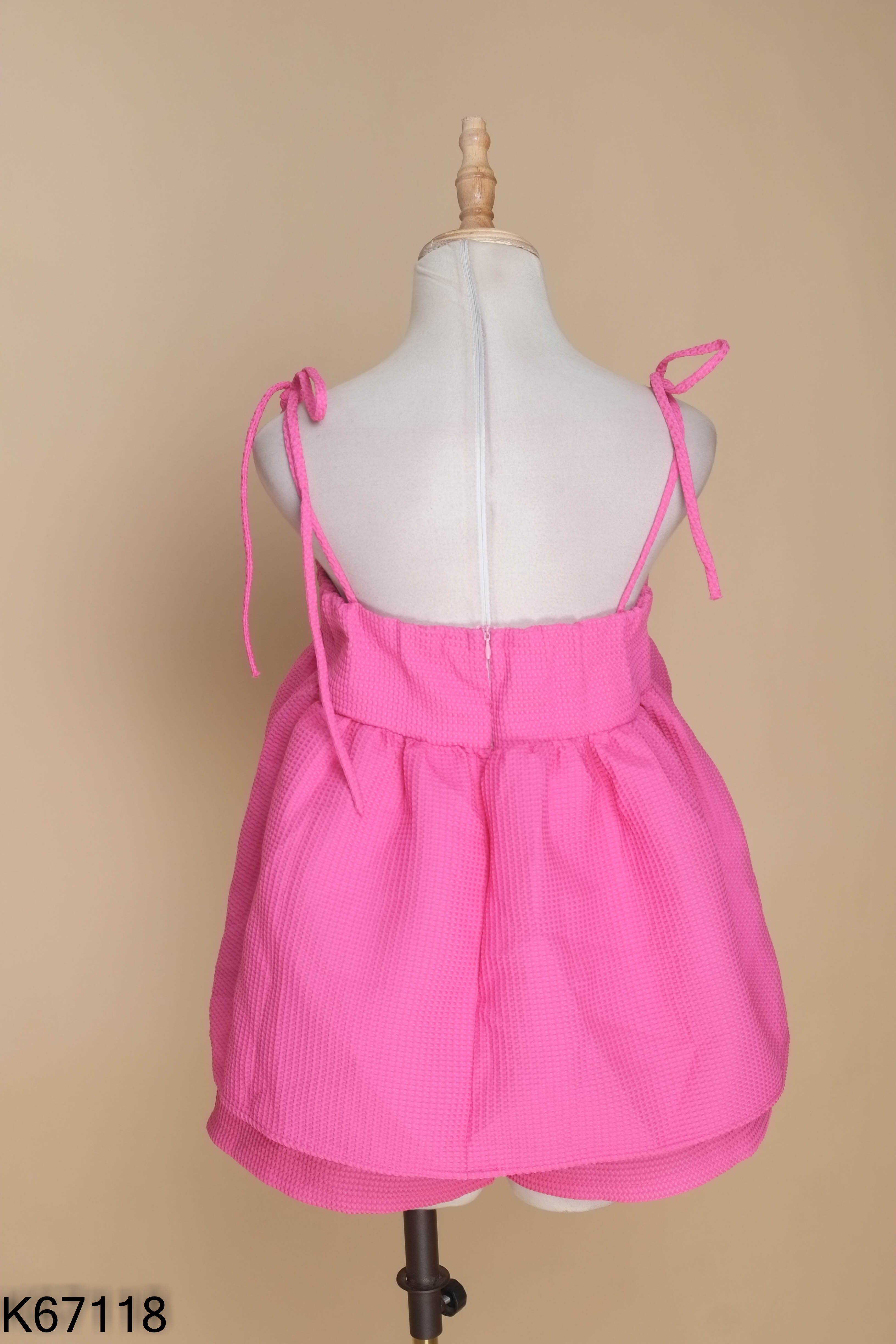 Set Áo babydoll hai dây hồng + Quần short