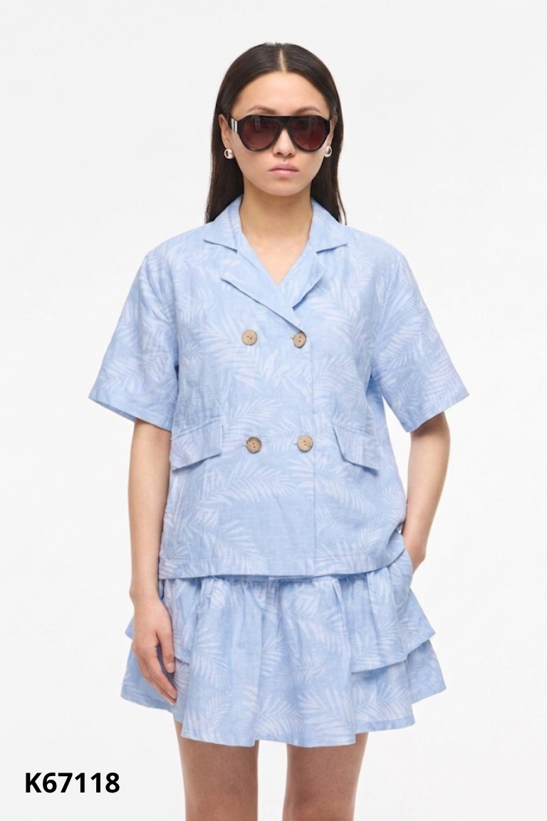 Set xanh cúc gỗ+váy GLADIOUS JEANS
