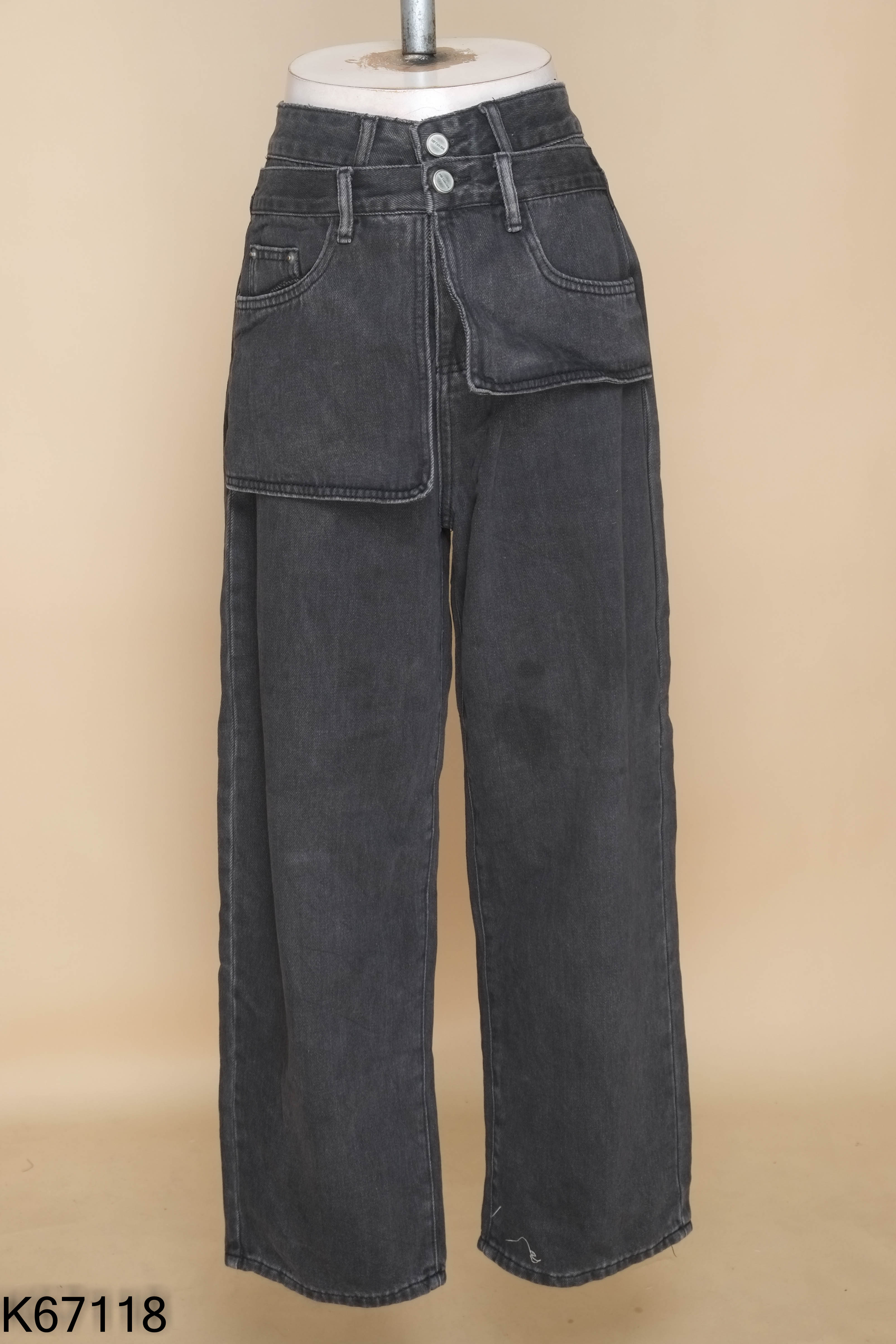 Quần jeans đen suông INL