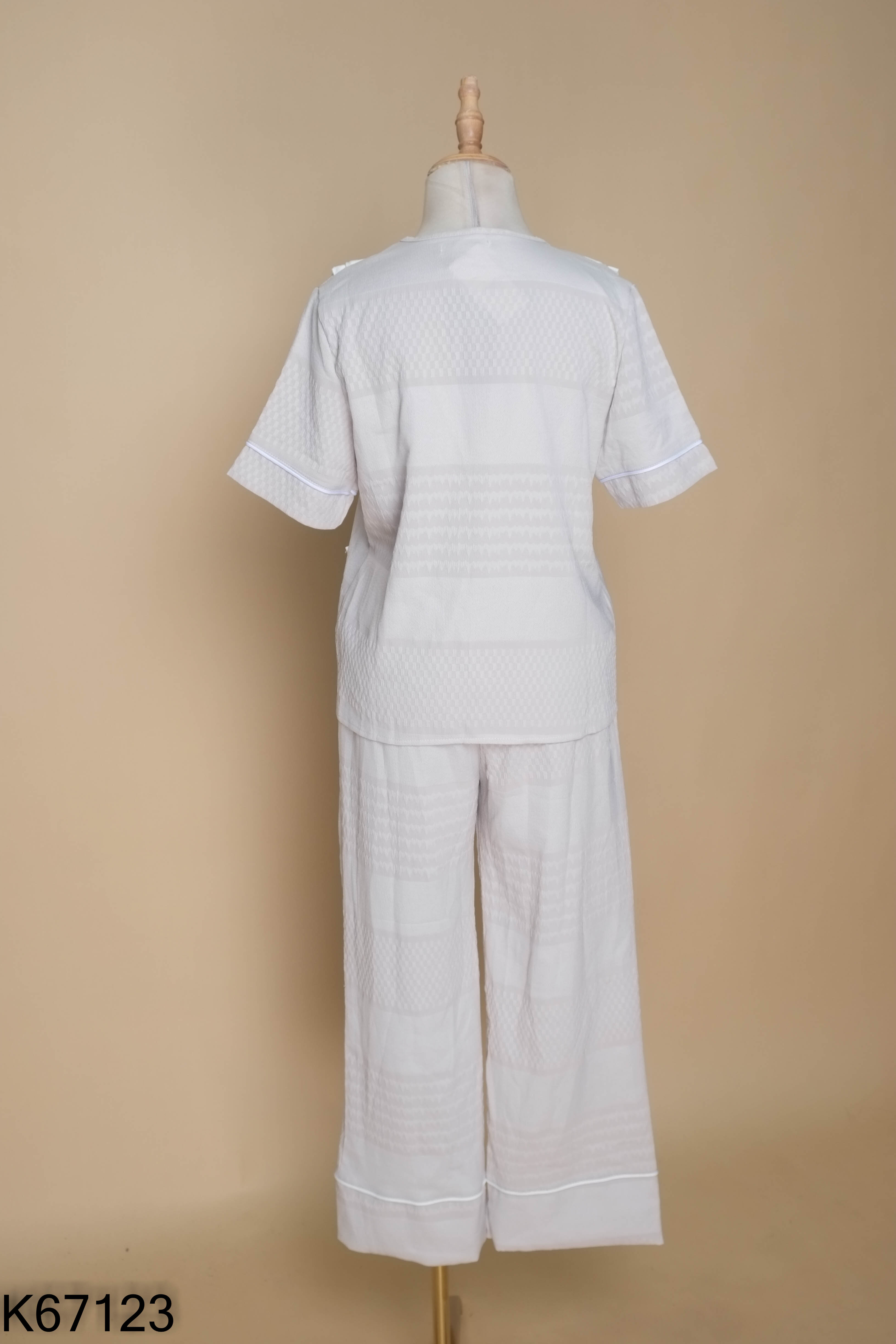 NEWTAG Set Pijama xám trắng