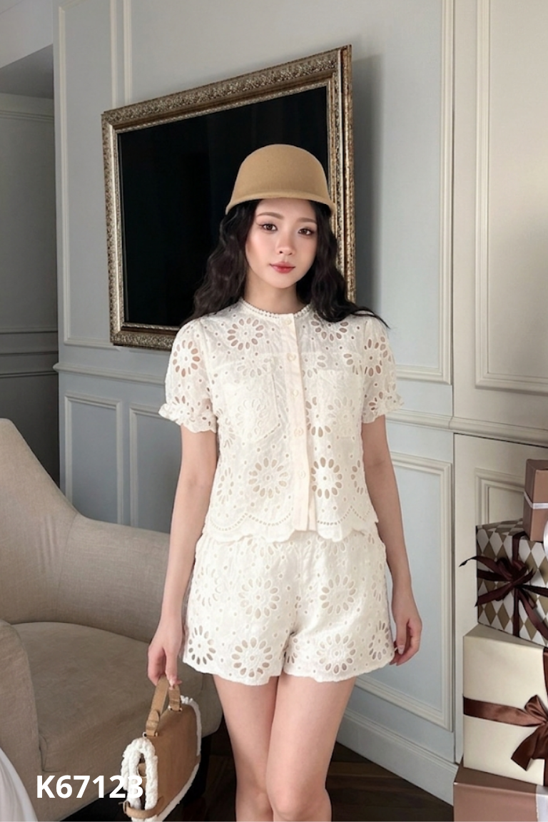 Set Áo be họa tiết lỗ + Quần short