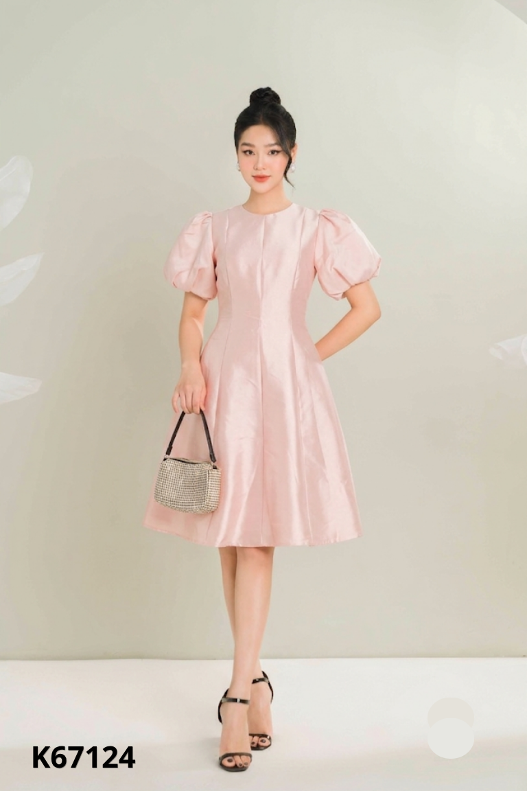 Váy taffta hồng tay phồng